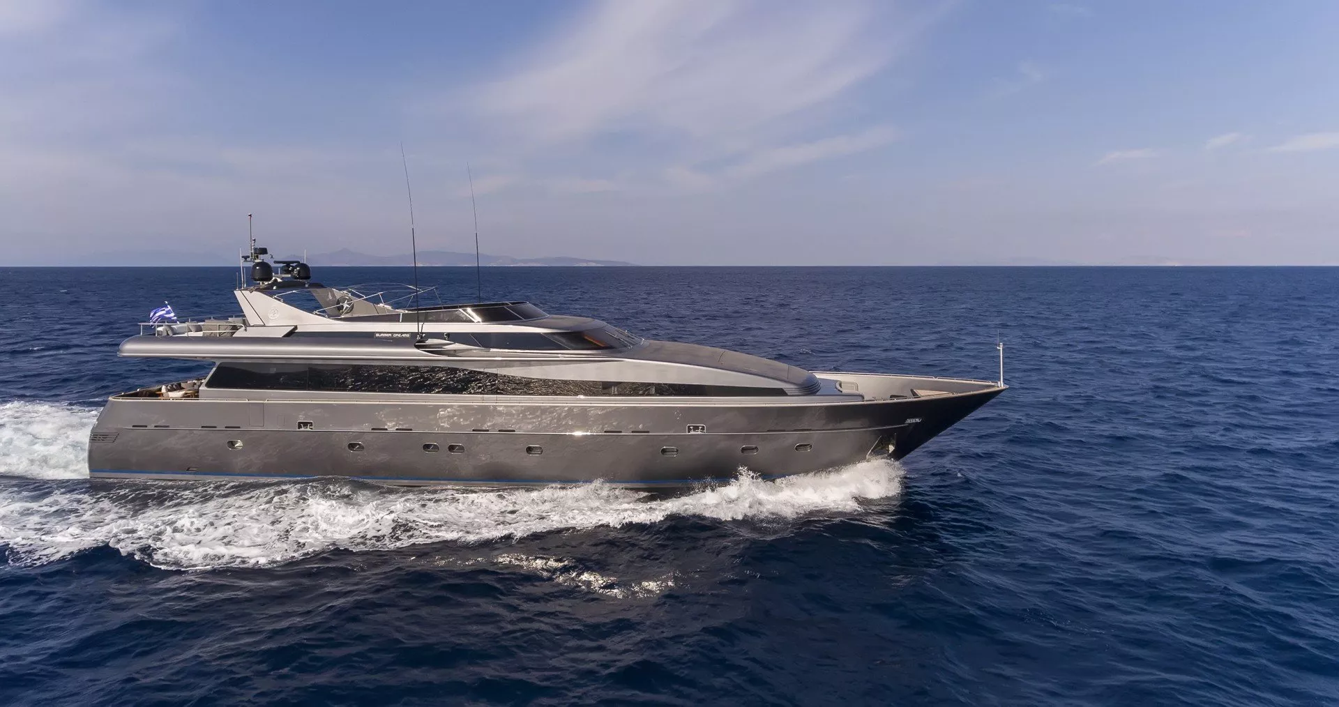 https://dev-api.arconyachts.com/storage/media/21772/conversions/756_1117078292-optimize.webp