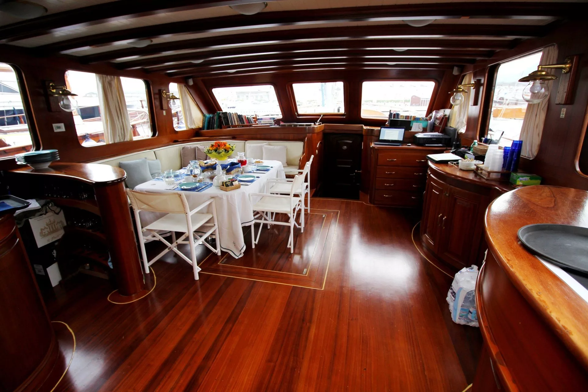 https://dev-api.arconyachts.com/storage/media/21843/conversions/757_7976043507-optimize.webp
