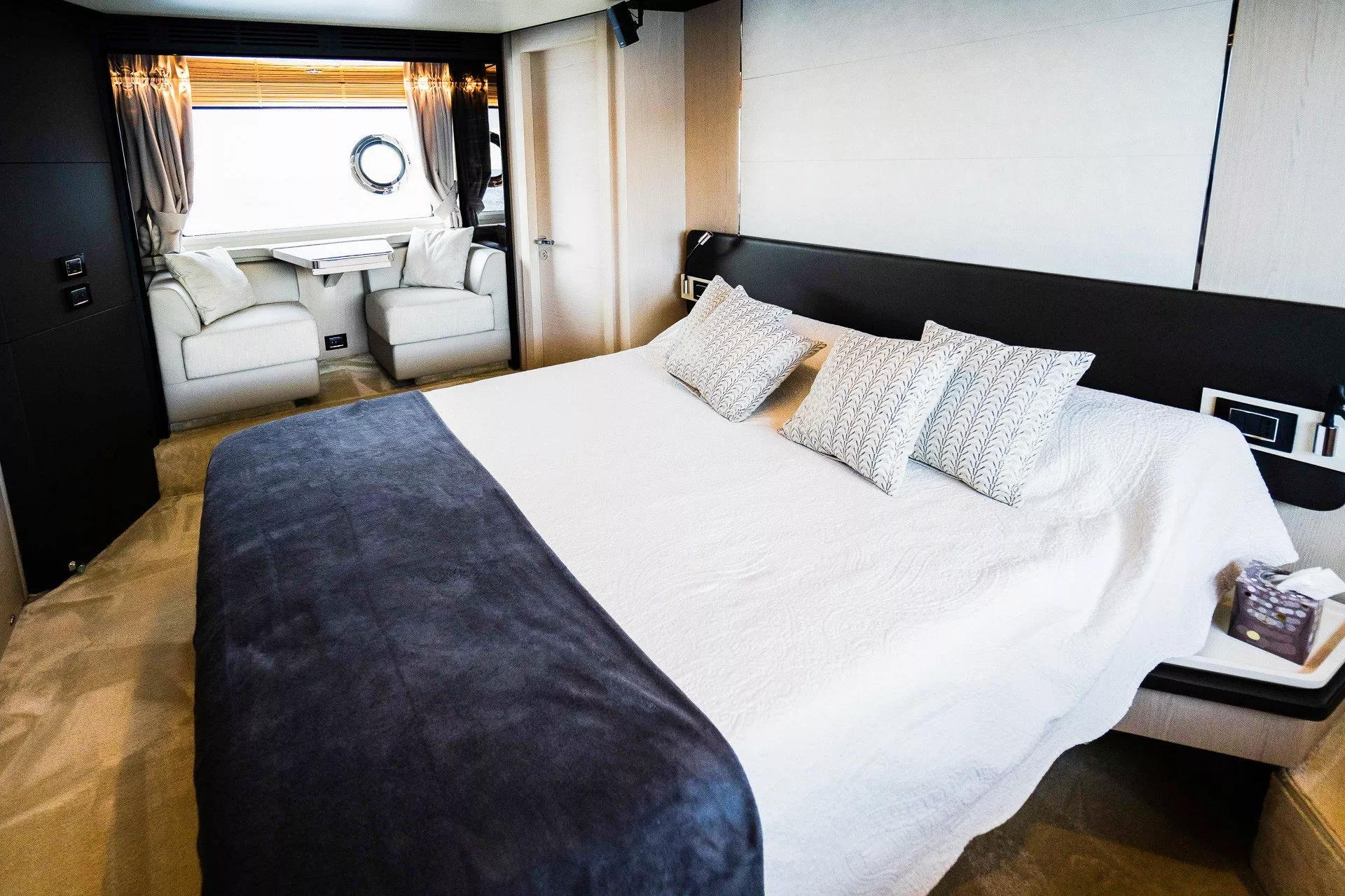 https://dev-api.arconyachts.com/storage/media/21913/conversions/754_8259994369-optimize.webp