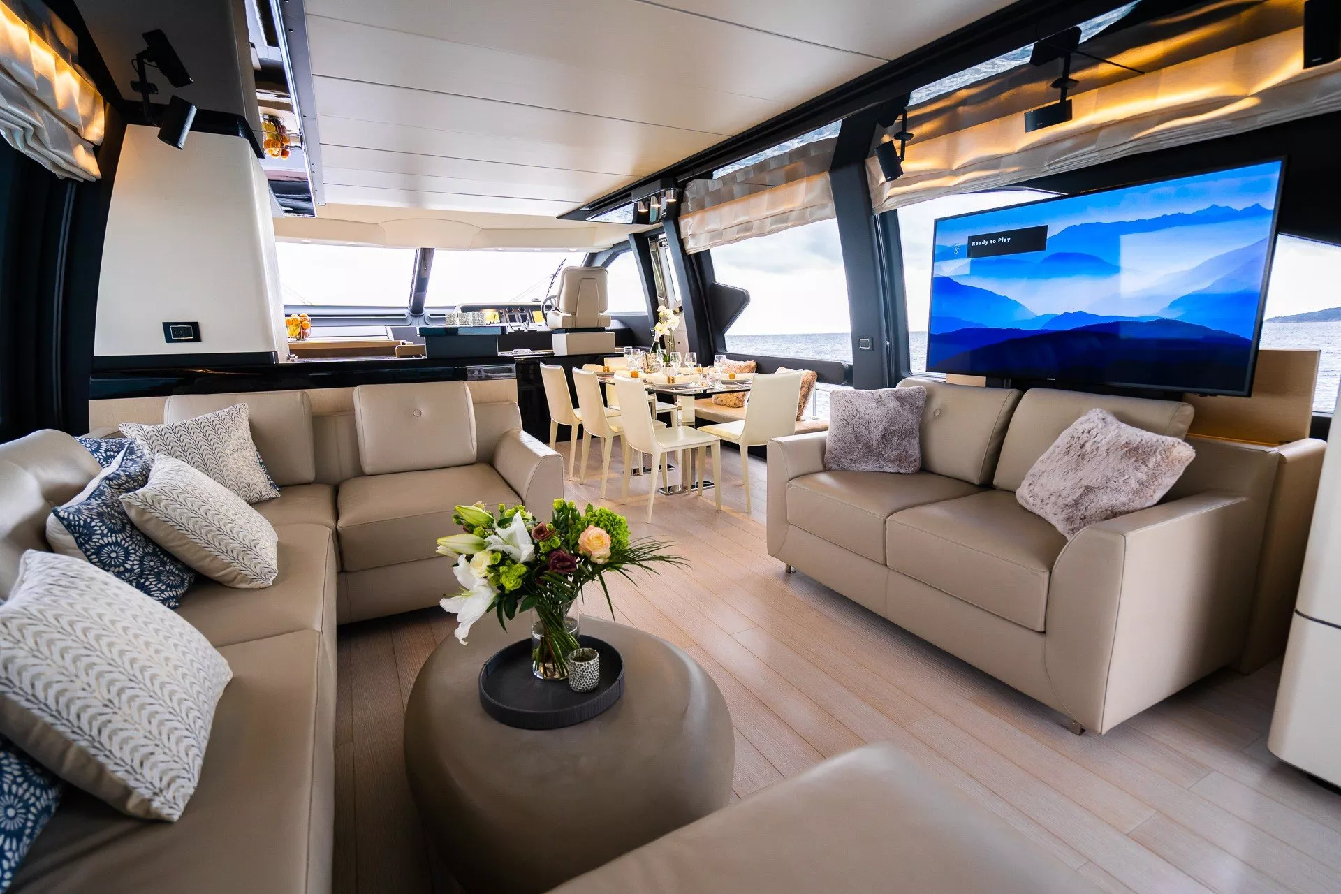 https://dev-api.arconyachts.com/storage/media/21942/conversions/754_7228268550-optimize.webp