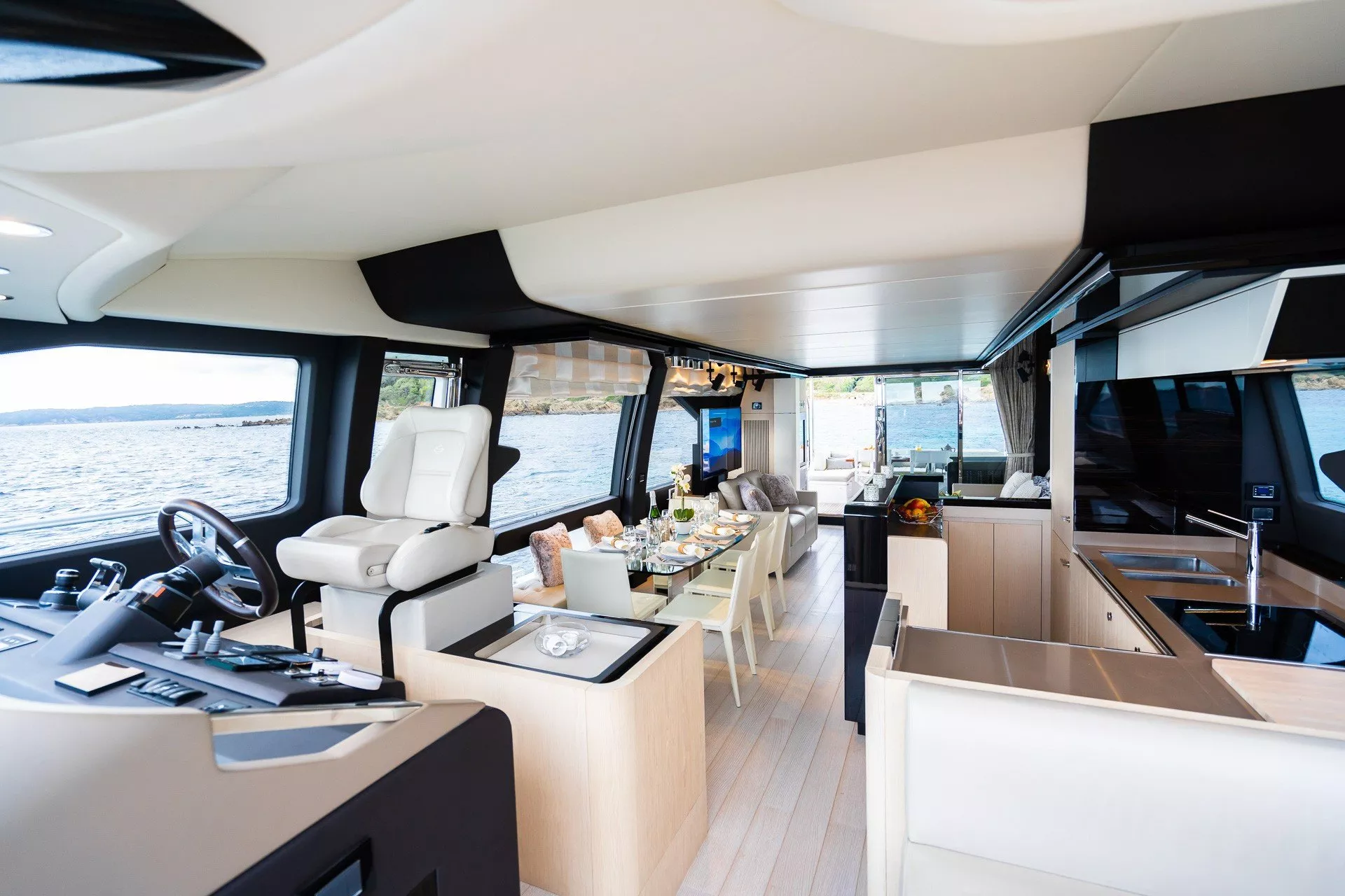 https://dev-api.arconyachts.com/storage/media/21950/conversions/754_6797225893-optimize.webp
