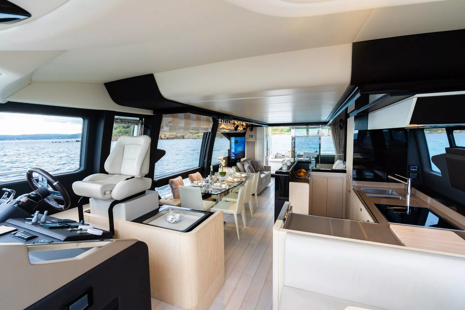 https://dev-api.arconyachts.com/storage/media/21951/conversions/754_7407976982-optimize.webp