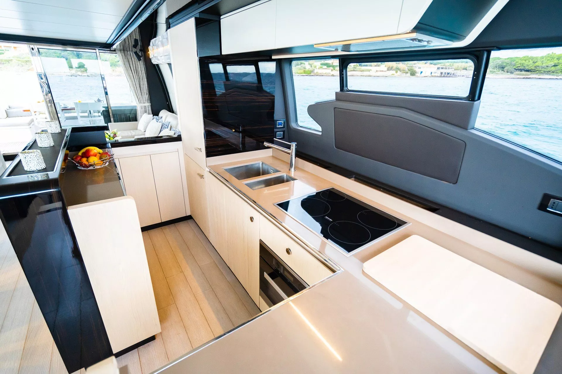 https://dev-api.arconyachts.com/storage/media/21954/conversions/754_4165988341-optimize.webp