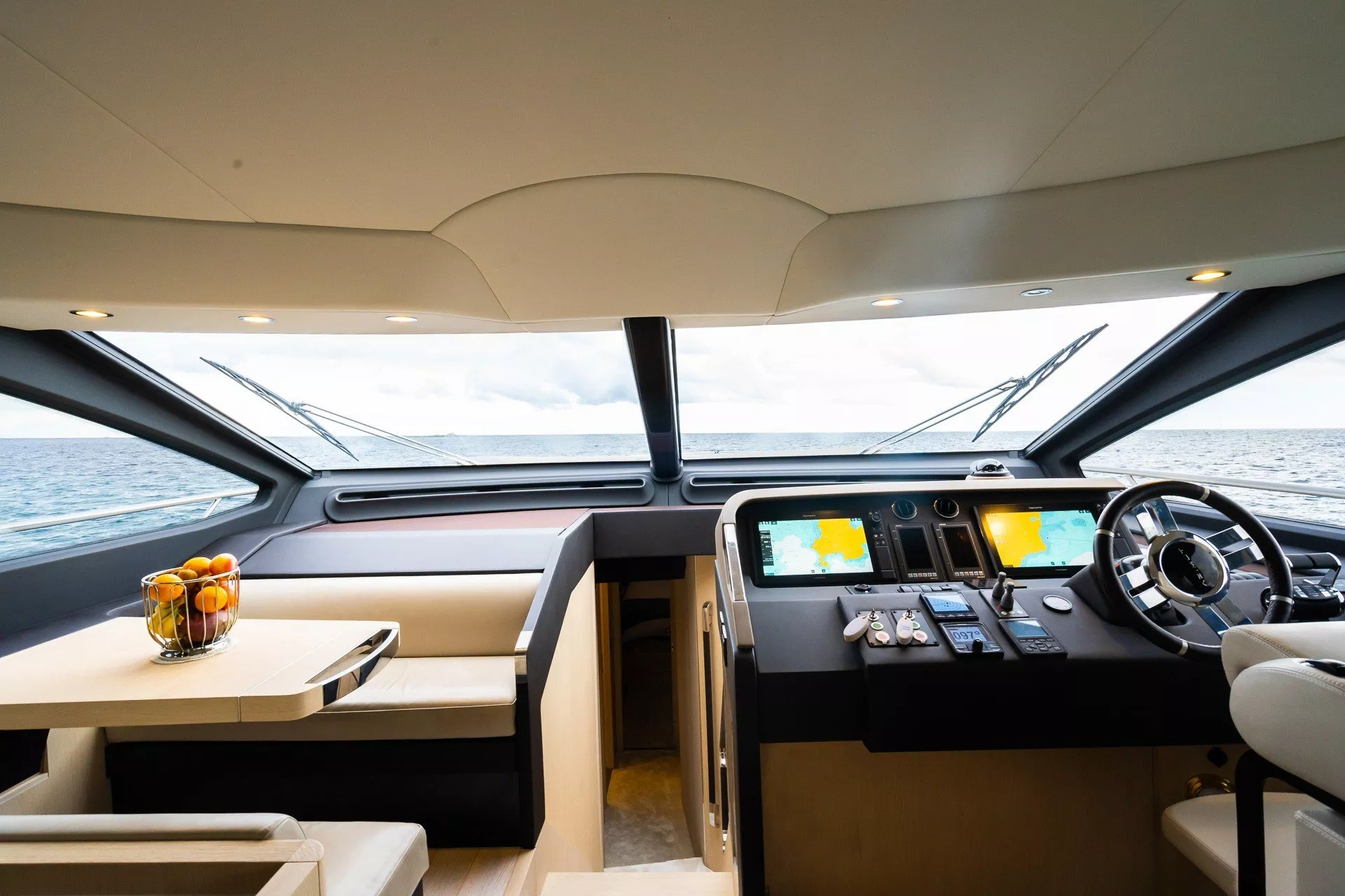 https://dev-api.arconyachts.com/storage/media/21958/conversions/754_1634781848-optimize.webp