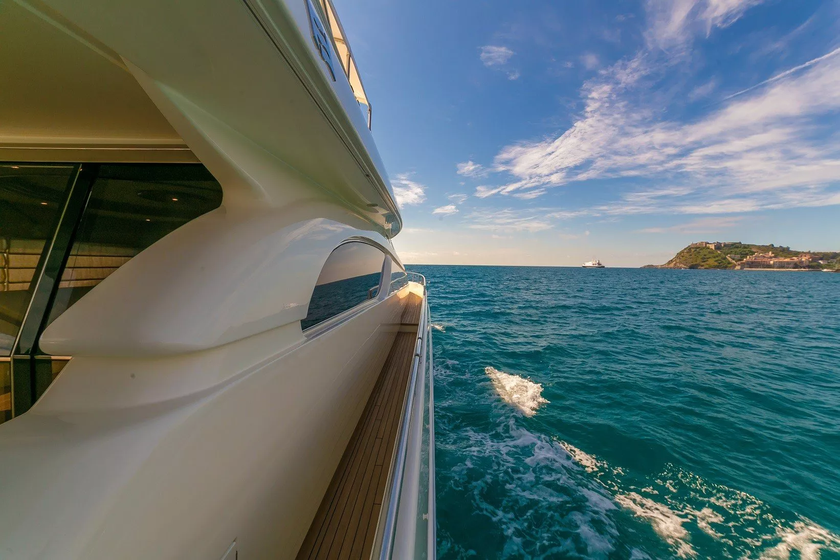 https://dev-api.arconyachts.com/storage/media/22075/conversions/749_3194556916-optimize.webp