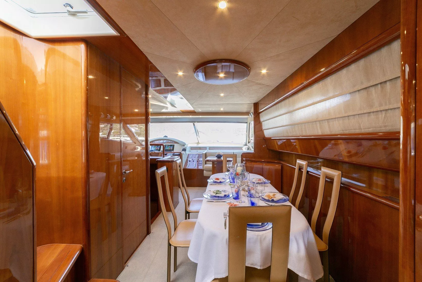 https://dev-api.arconyachts.com/storage/media/22085/conversions/749_1779411312-optimize.webp