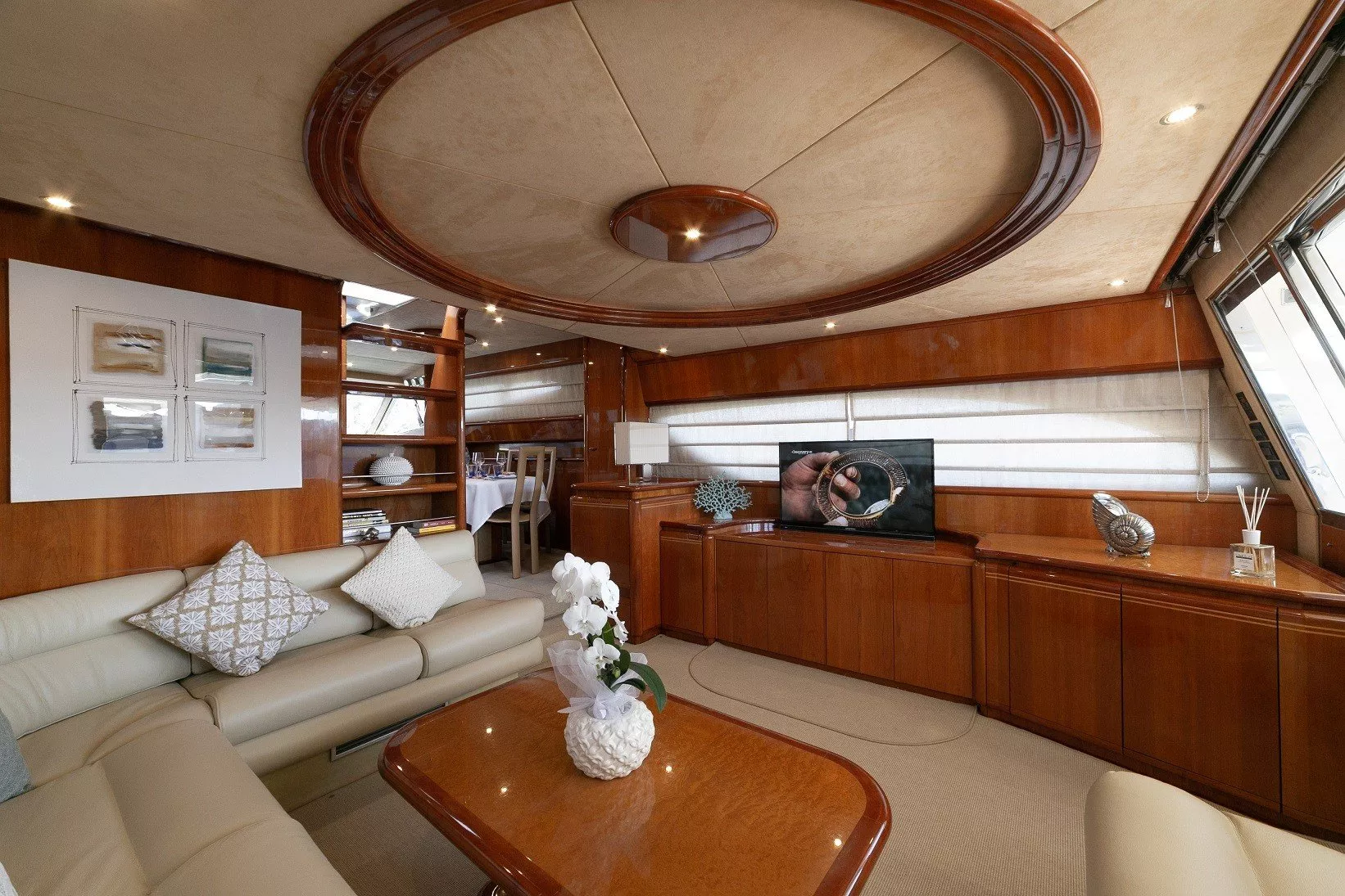 https://dev-api.arconyachts.com/storage/media/22087/conversions/749_8533496324-optimize.webp
