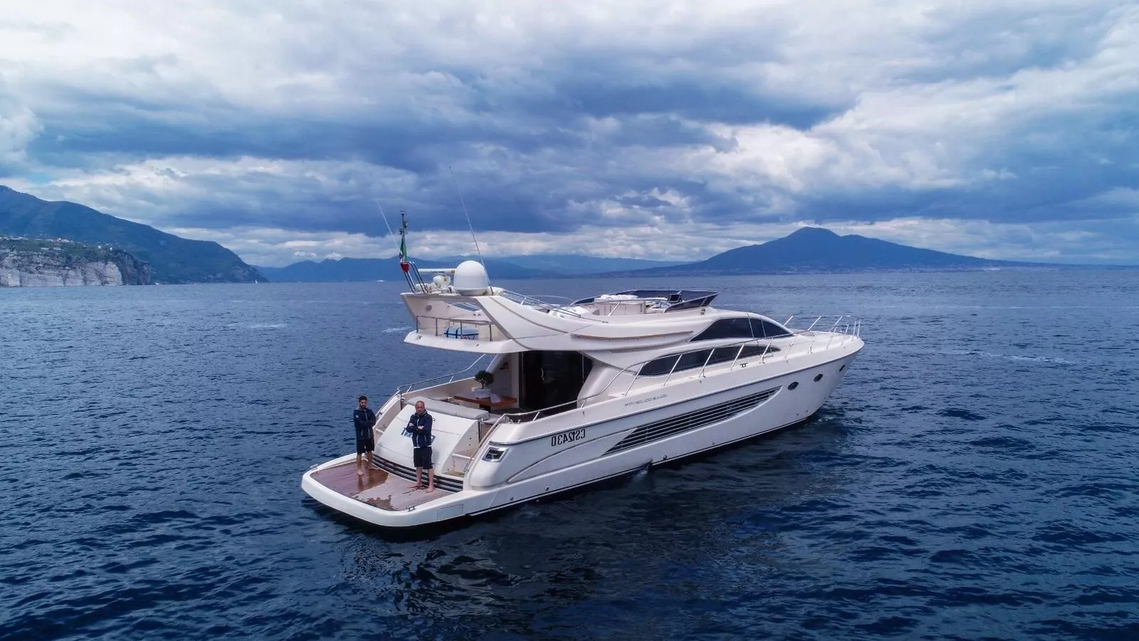 https://dev-api.arconyachts.com/storage/media/22297/conversions/742_0319335943-optimize.webp