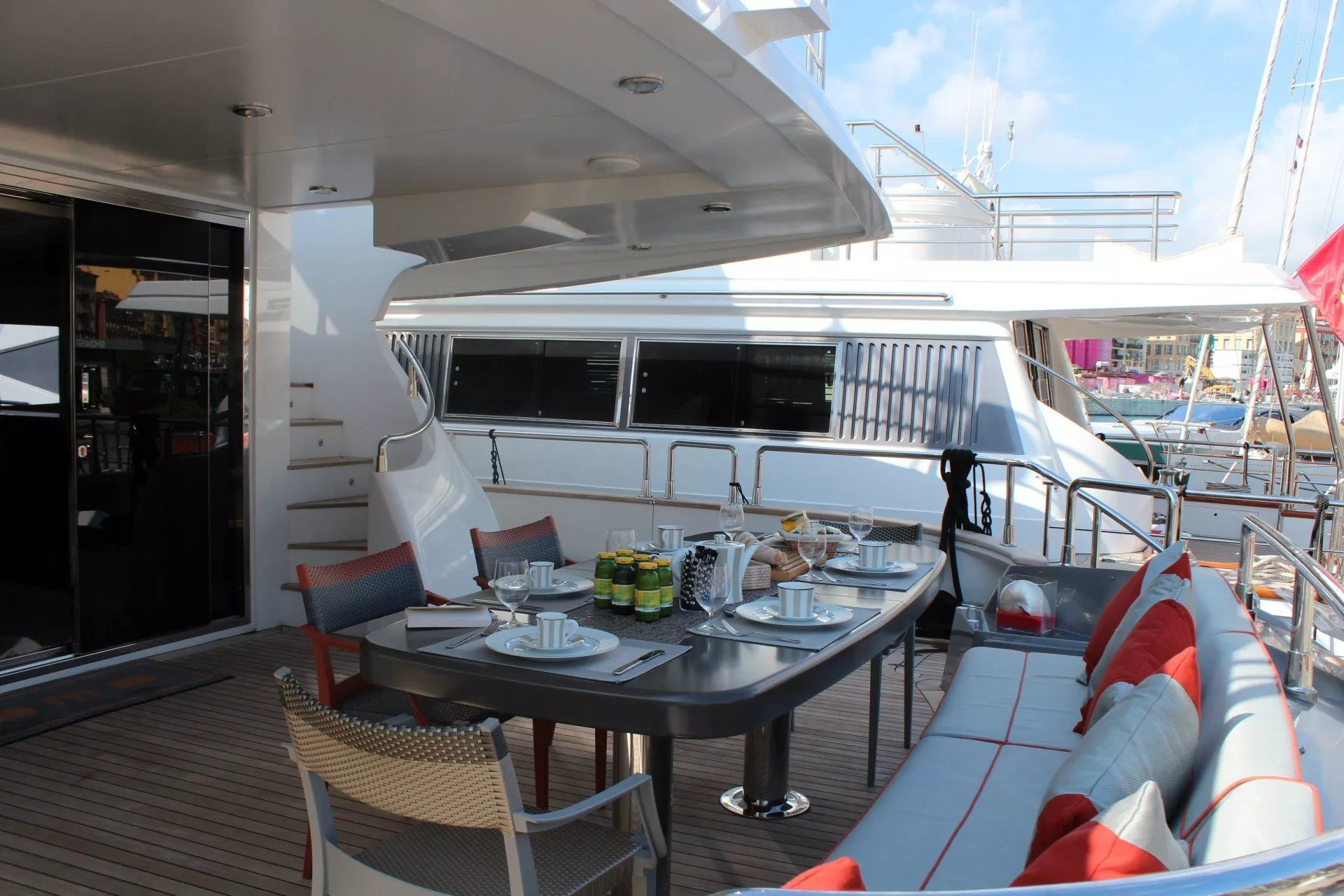 https://dev-api.arconyachts.com/storage/media/22794/conversions/731_9990247087-optimize.webp