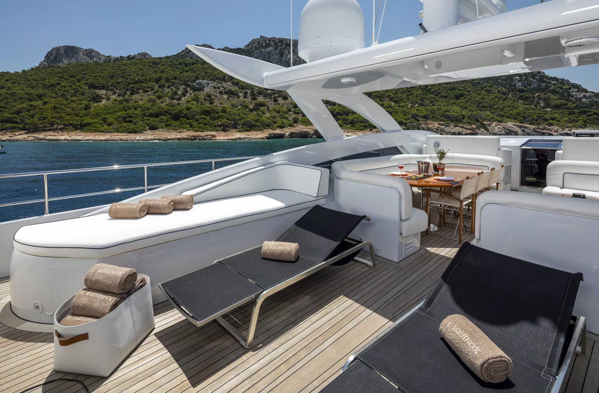 https://dev-api.arconyachts.com/storage/media/22810/conversions/729_9682063871-optimize.webp