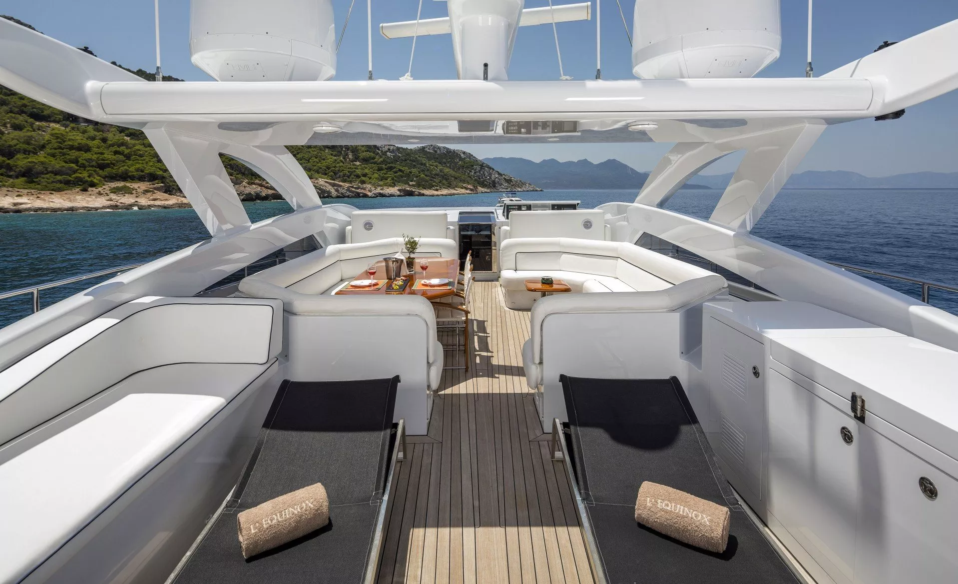 https://dev-api.arconyachts.com/storage/media/22813/conversions/729_9791765521-optimize.webp