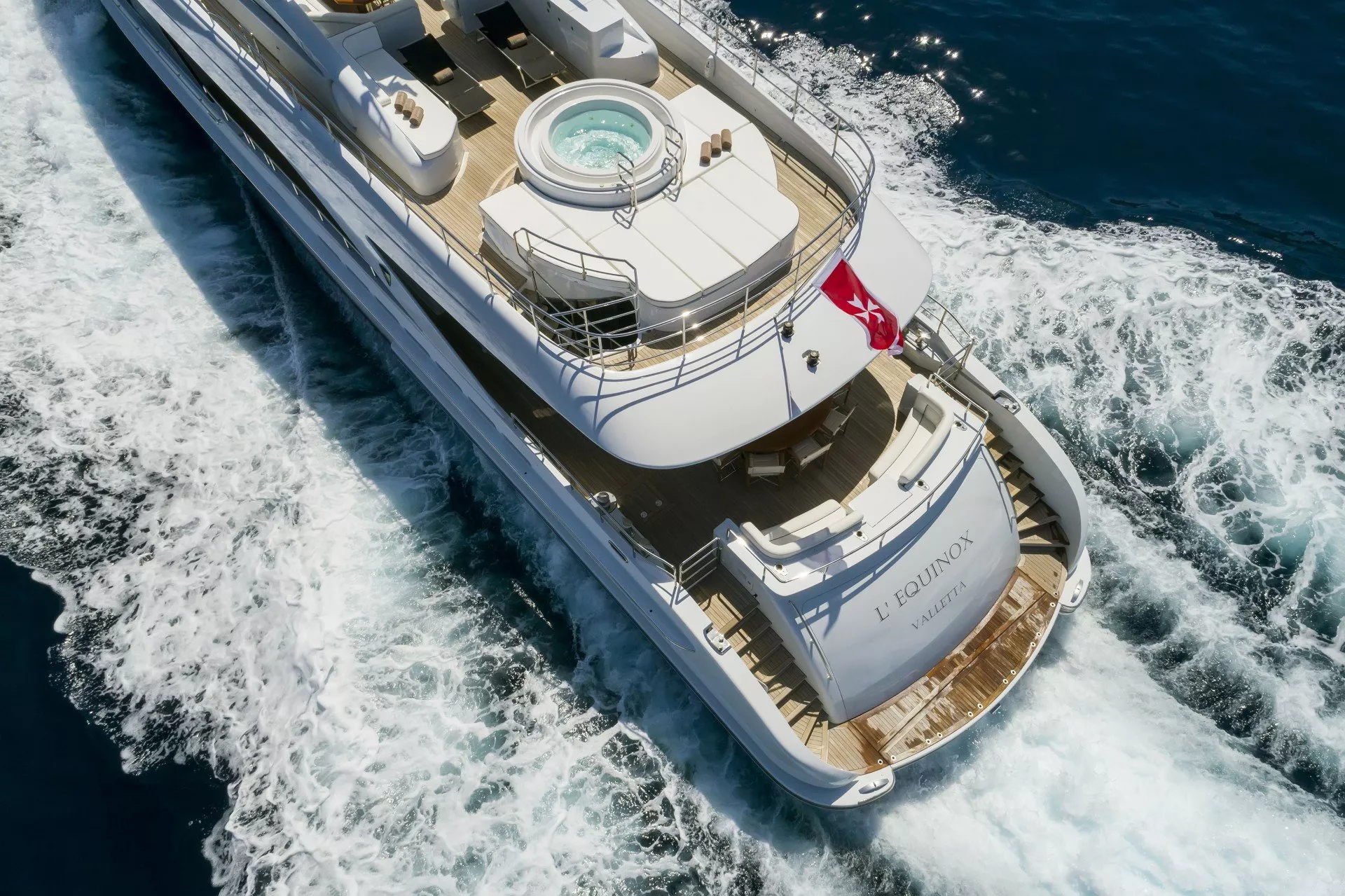 https://dev-api.arconyachts.com/storage/media/22826/conversions/729_0927597786-optimize.webp