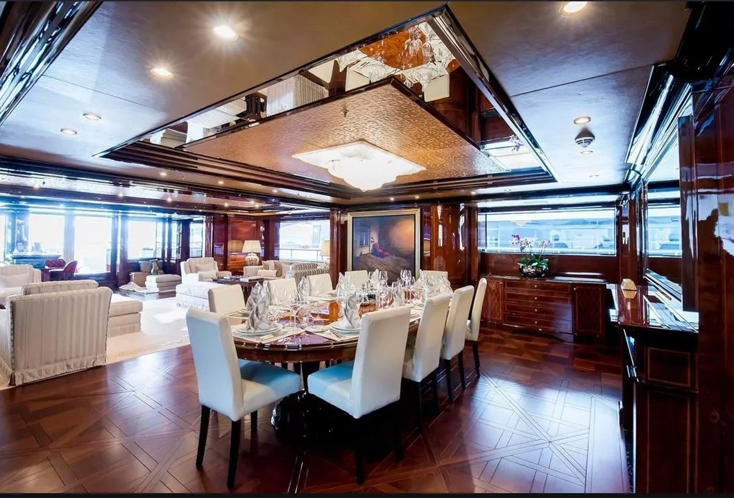 https://dev-api.arconyachts.com/storage/media/22873/conversions/60_0126219613-optimize.webp
