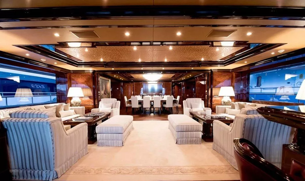 https://dev-api.arconyachts.com/storage/media/22874/conversions/60_4635989059-optimize.webp
