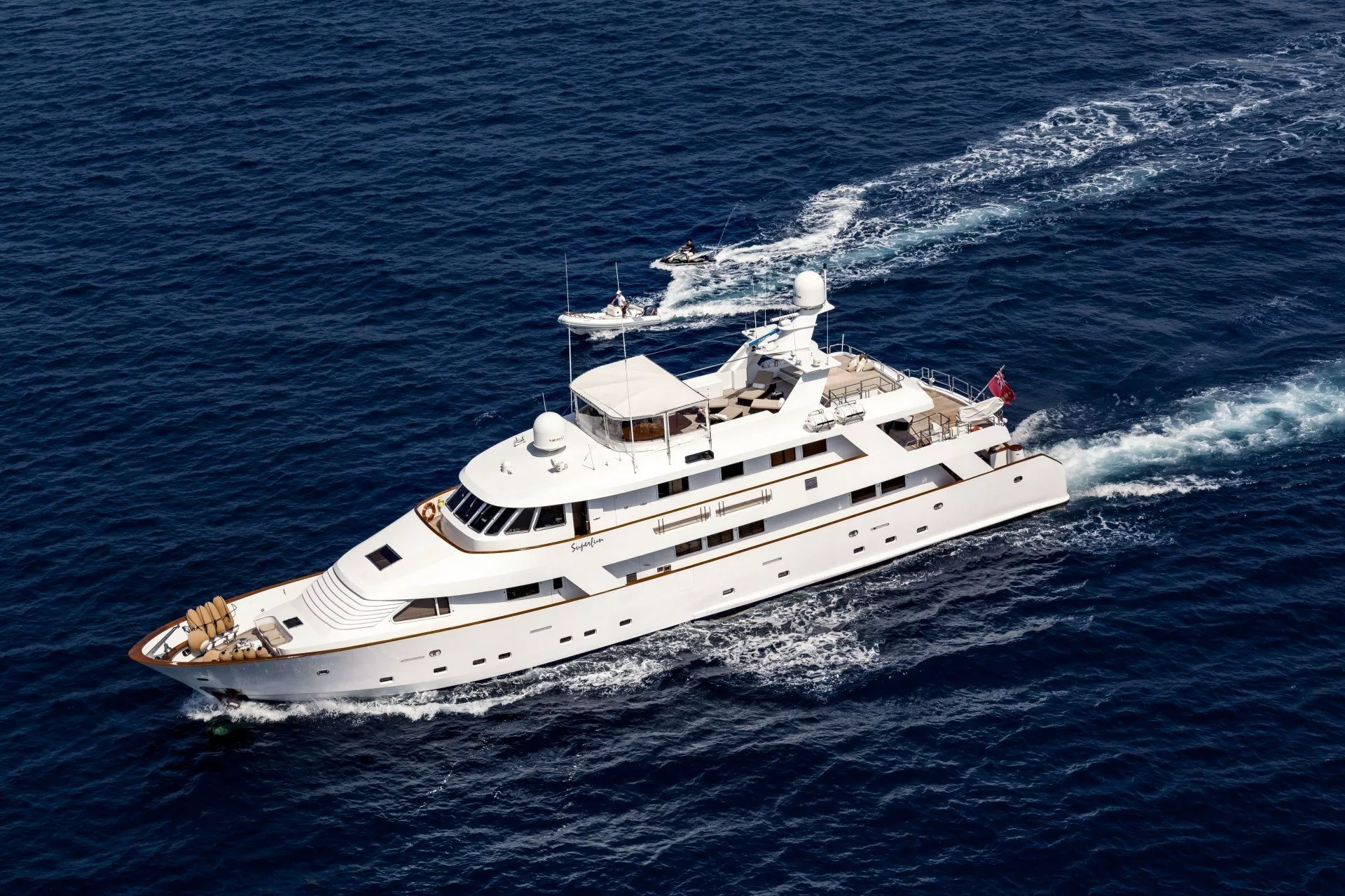 https://dev-api.arconyachts.com/storage/media/22956/conversions/725_8762301797-optimize.webp