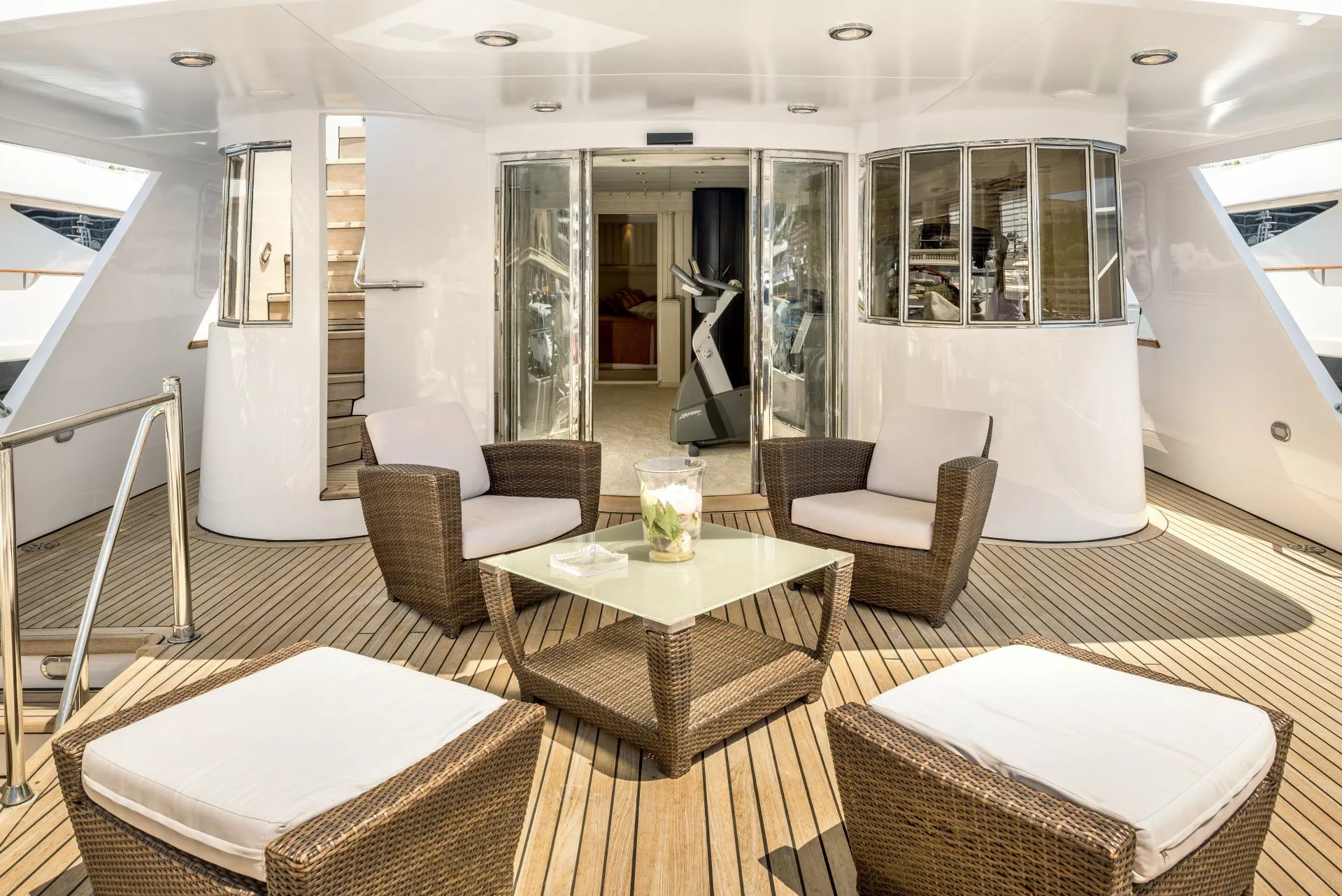 https://dev-api.arconyachts.com/storage/media/22966/conversions/725_6430220650-optimize.webp