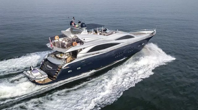 https://dev-api.arconyachts.com/storage/media/23036/conversions/721_1371073507-optimize.webp