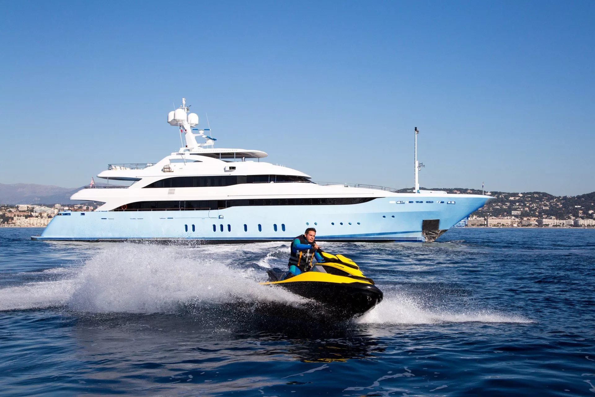 Golden Yachts VERTIGO