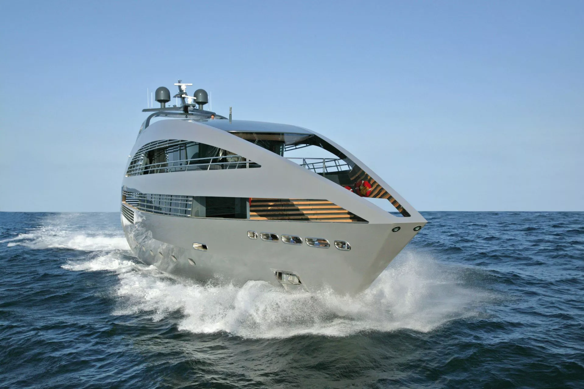 https://dev-api.arconyachts.com/storage/media/23120/conversions/68_7935580110-optimize.webp