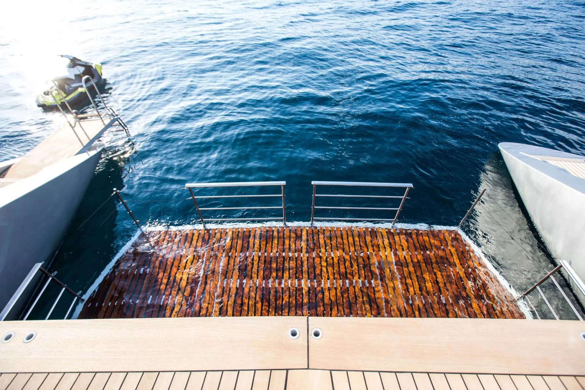 https://dev-api.arconyachts.com/storage/media/23266/conversions/716_9981541081-optimize.webp