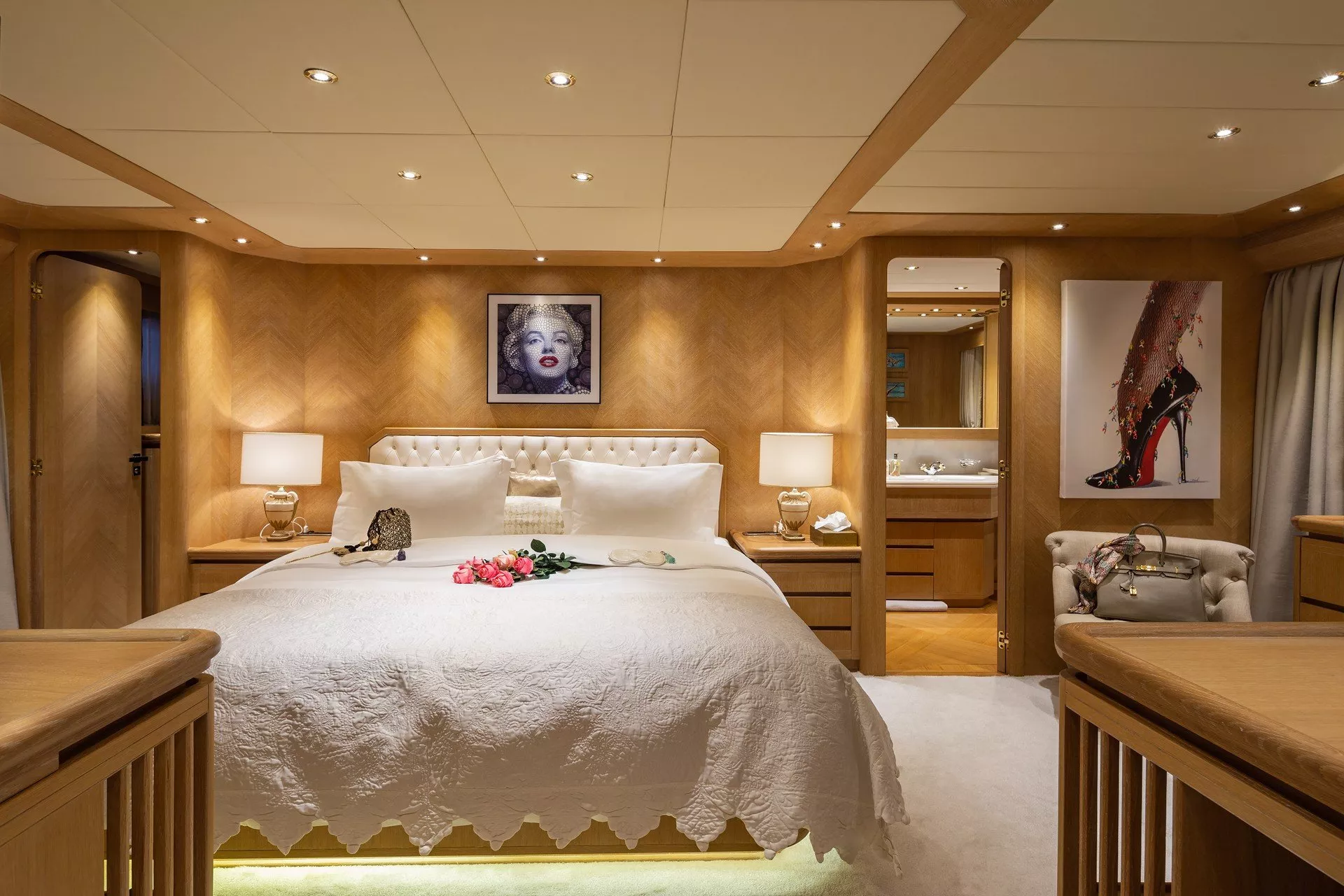 https://dev-api.arconyachts.com/storage/media/23316/conversions/713_3474353302-optimize.webp