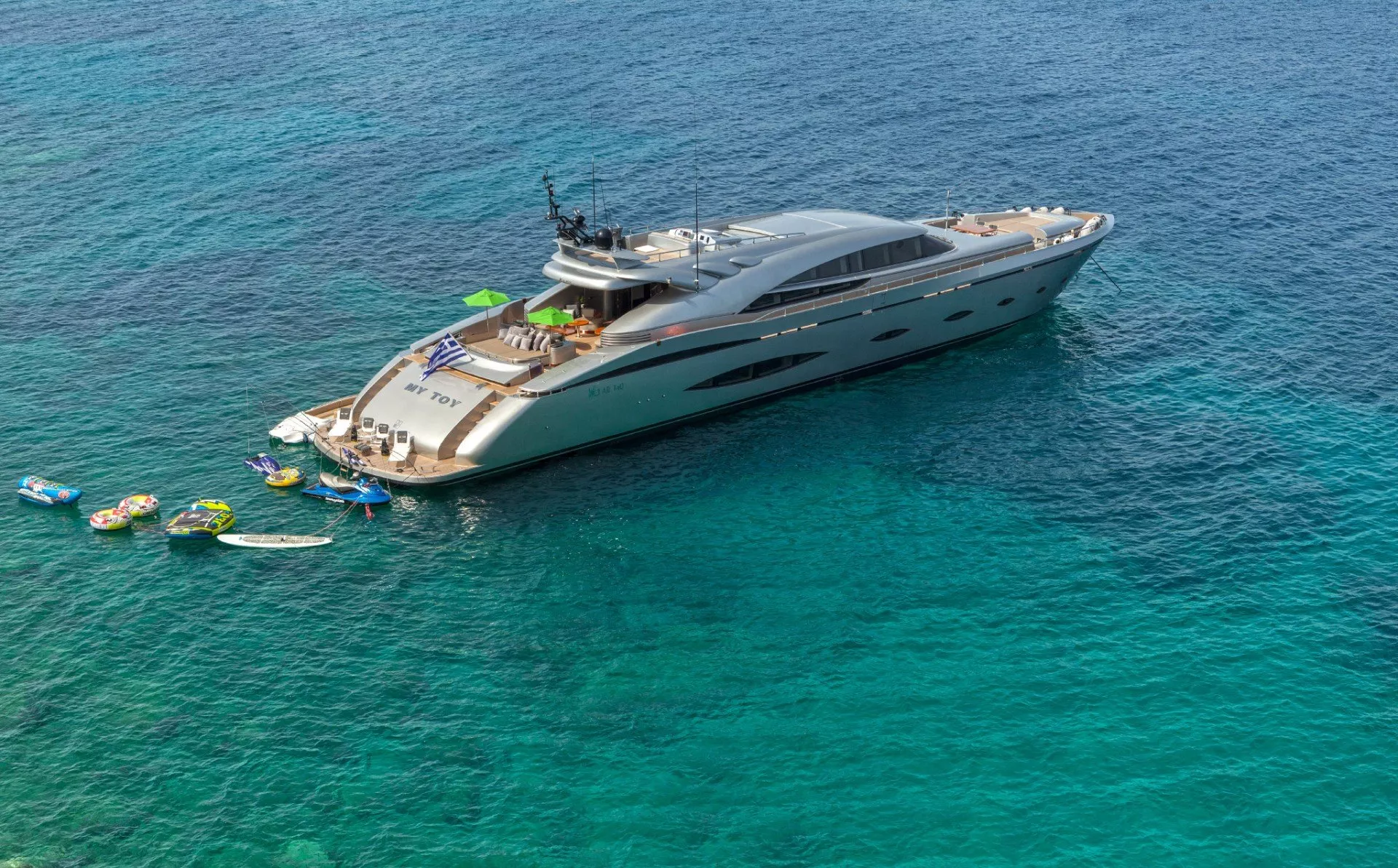 https://dev-api.arconyachts.com/storage/media/23327/conversions/346_2888134262-optimize.webp