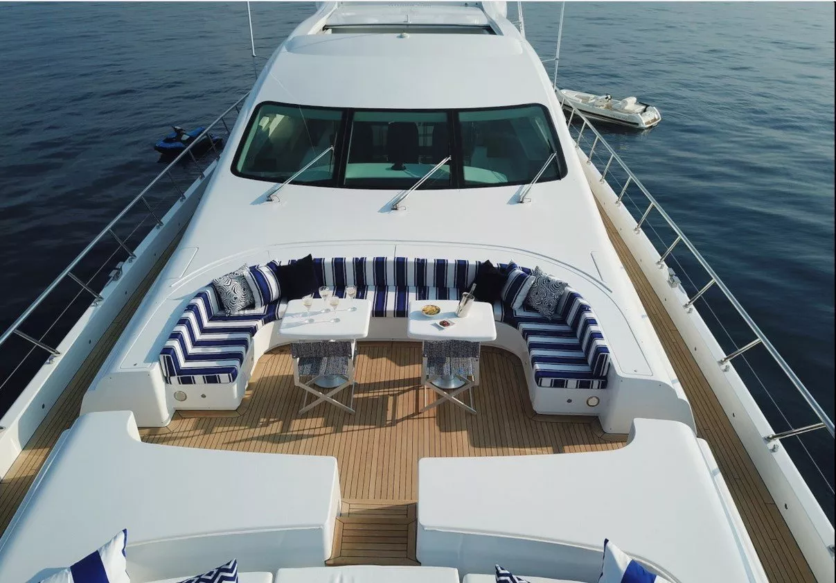https://dev-api.arconyachts.com/storage/media/23461/conversions/707_9302026811-optimize.webp