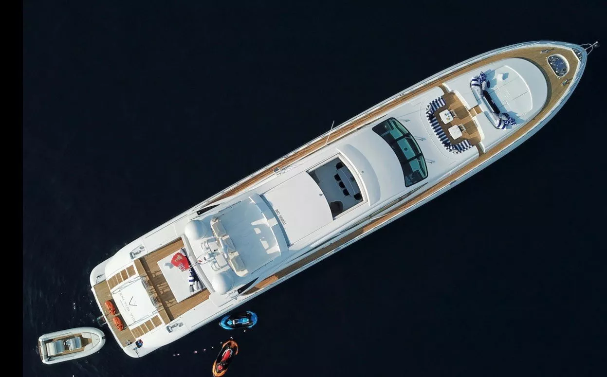 https://dev-api.arconyachts.com/storage/media/23464/conversions/707_3368044044-optimize.webp