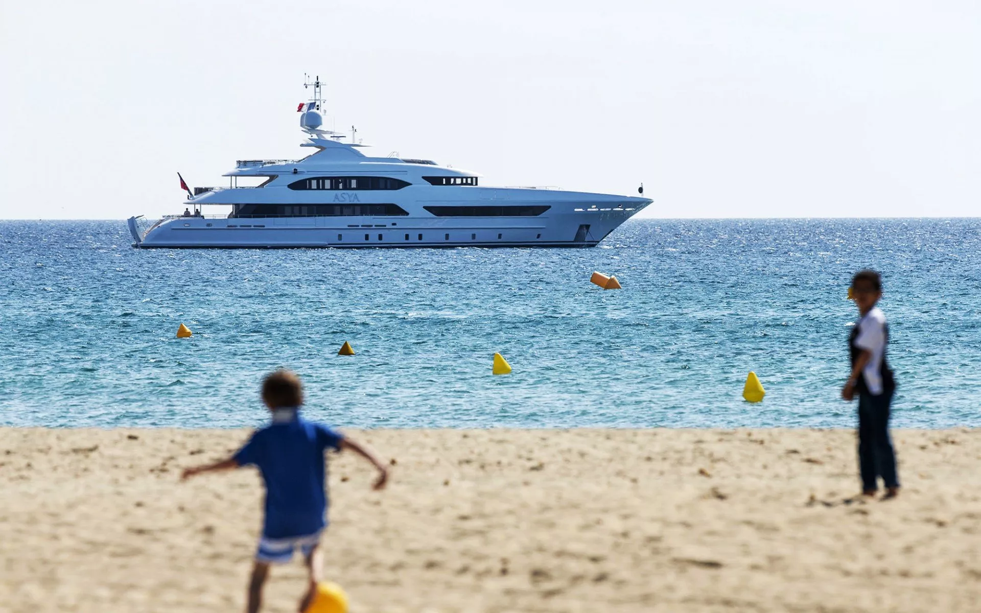 Heesen ASYA