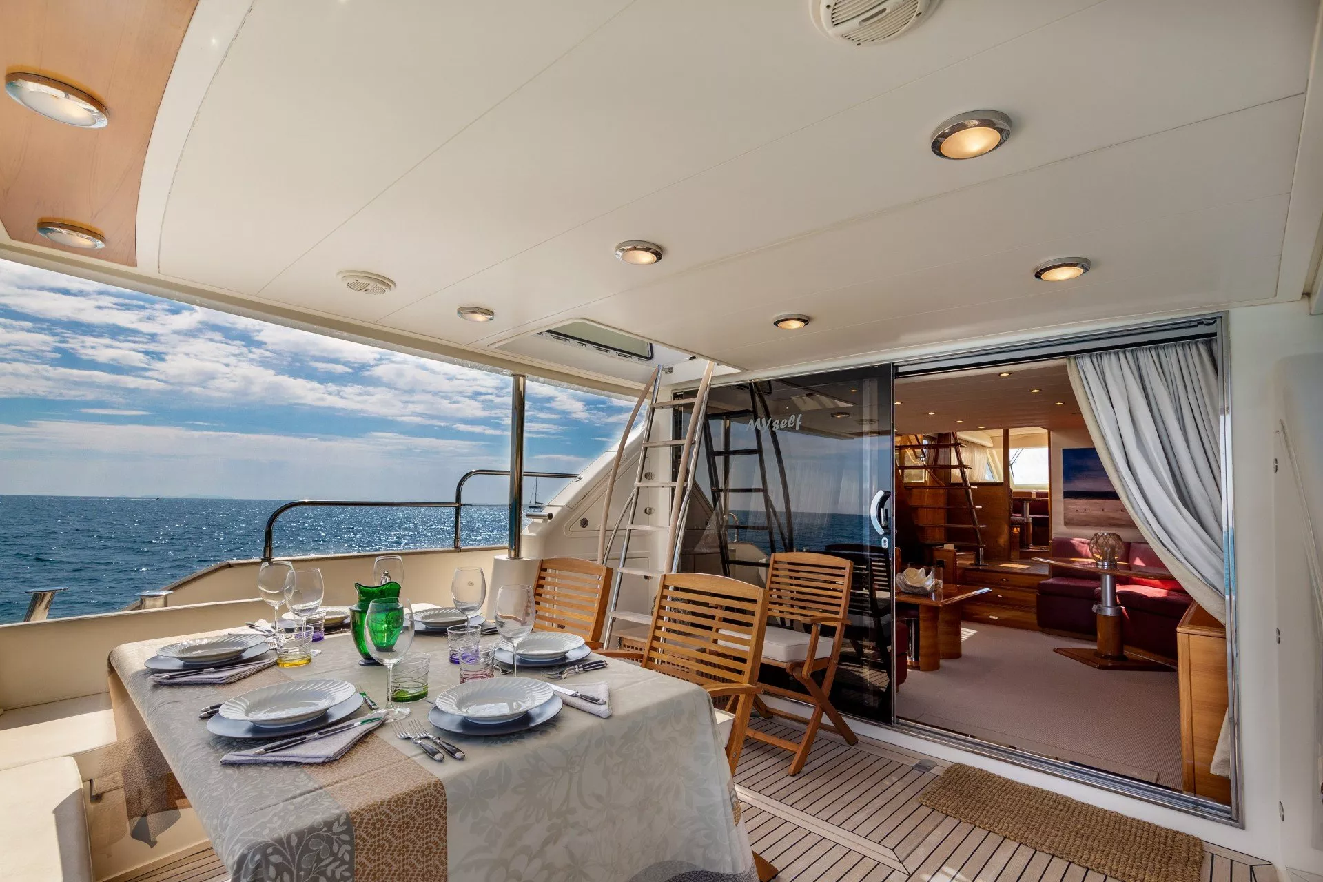 https://dev-api.arconyachts.com/storage/media/23557/conversions/704_2465725734-optimize.webp