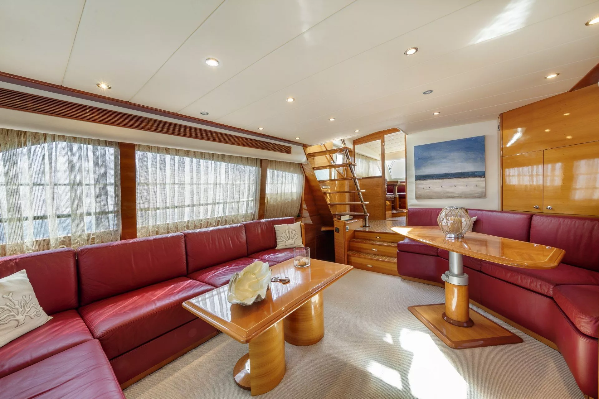 https://dev-api.arconyachts.com/storage/media/23560/conversions/704_4267300652-optimize.webp