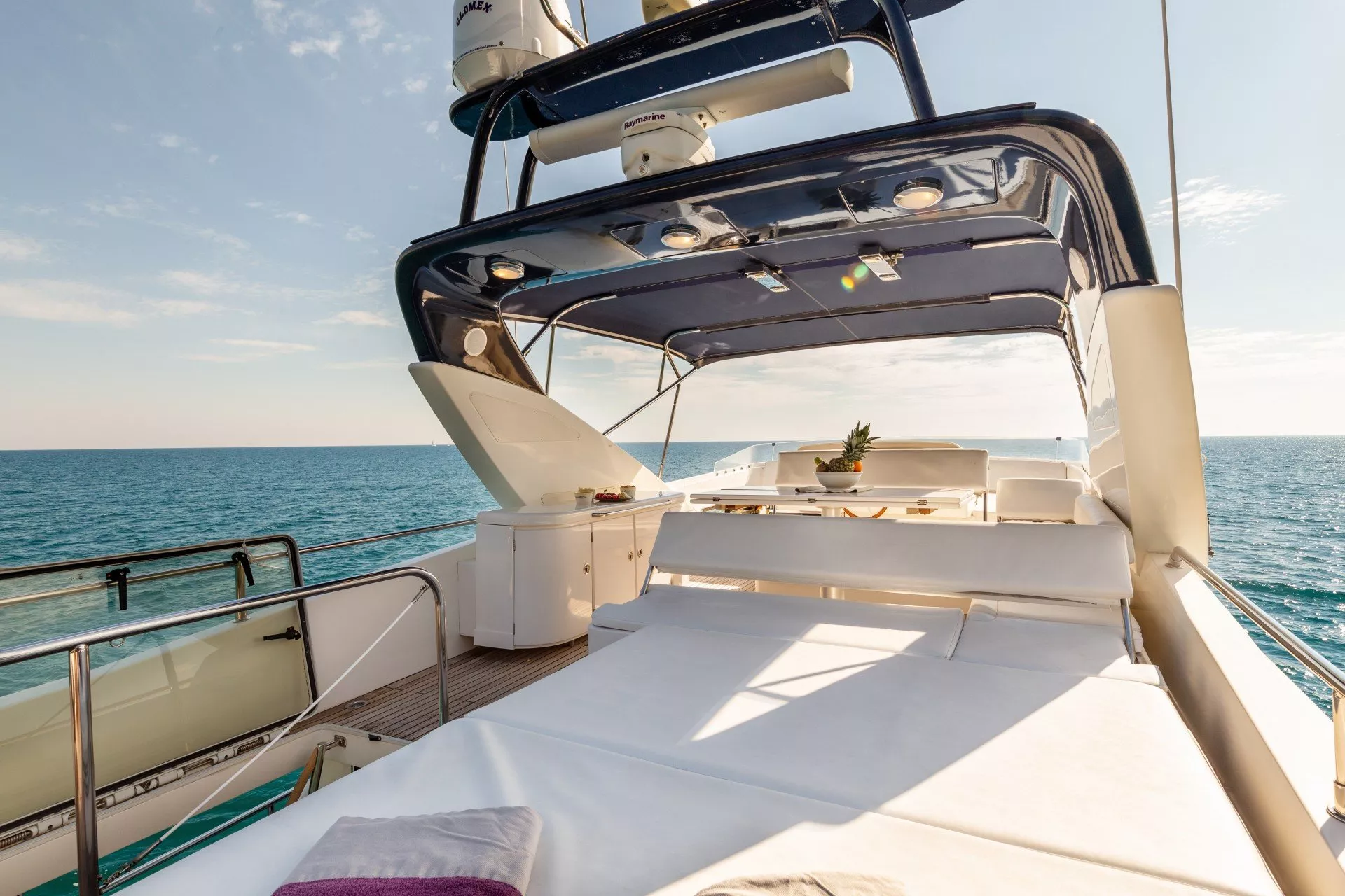 https://dev-api.arconyachts.com/storage/media/23571/conversions/704_8692879108-optimize.webp