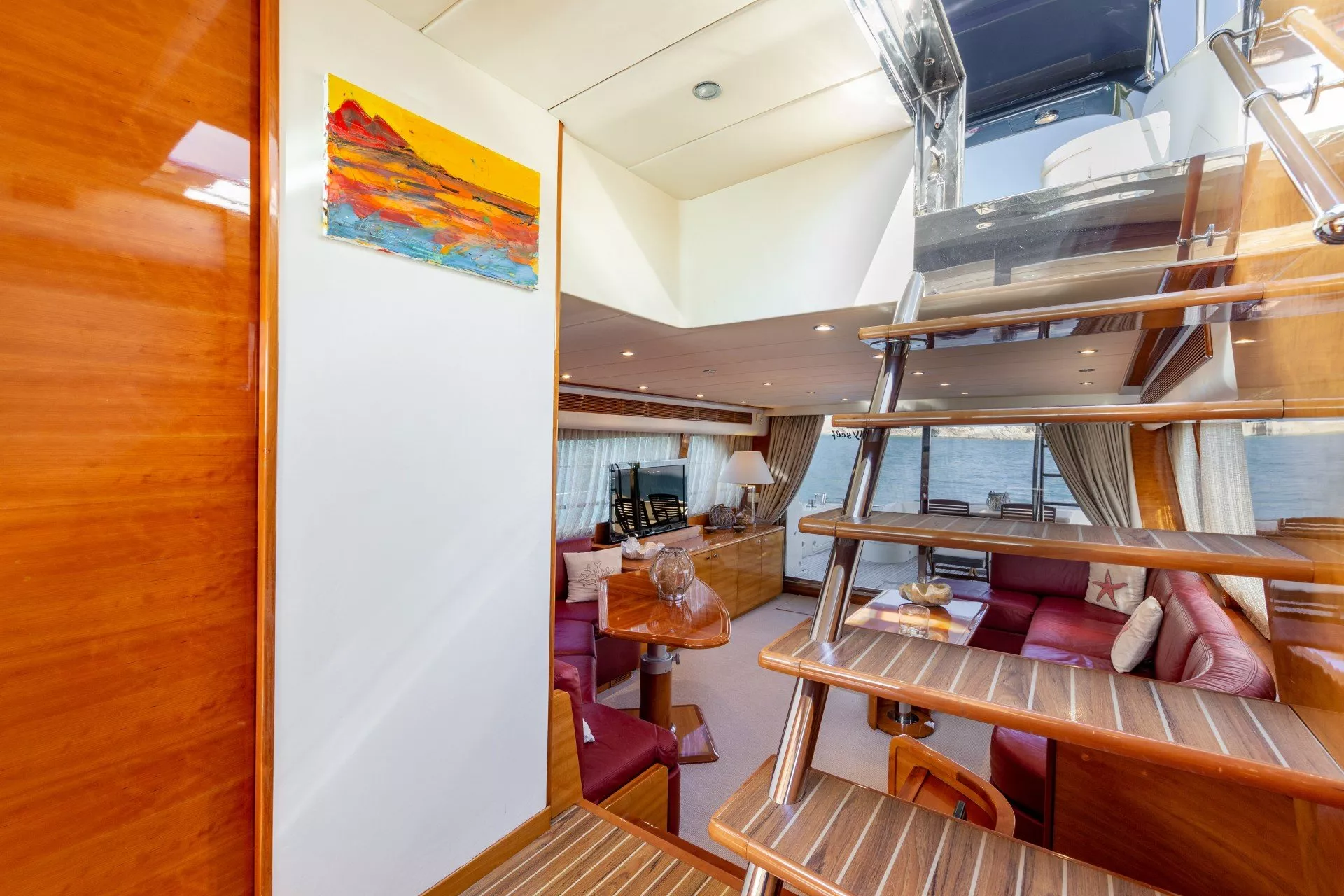 https://dev-api.arconyachts.com/storage/media/23575/conversions/704_4767977404-optimize.webp