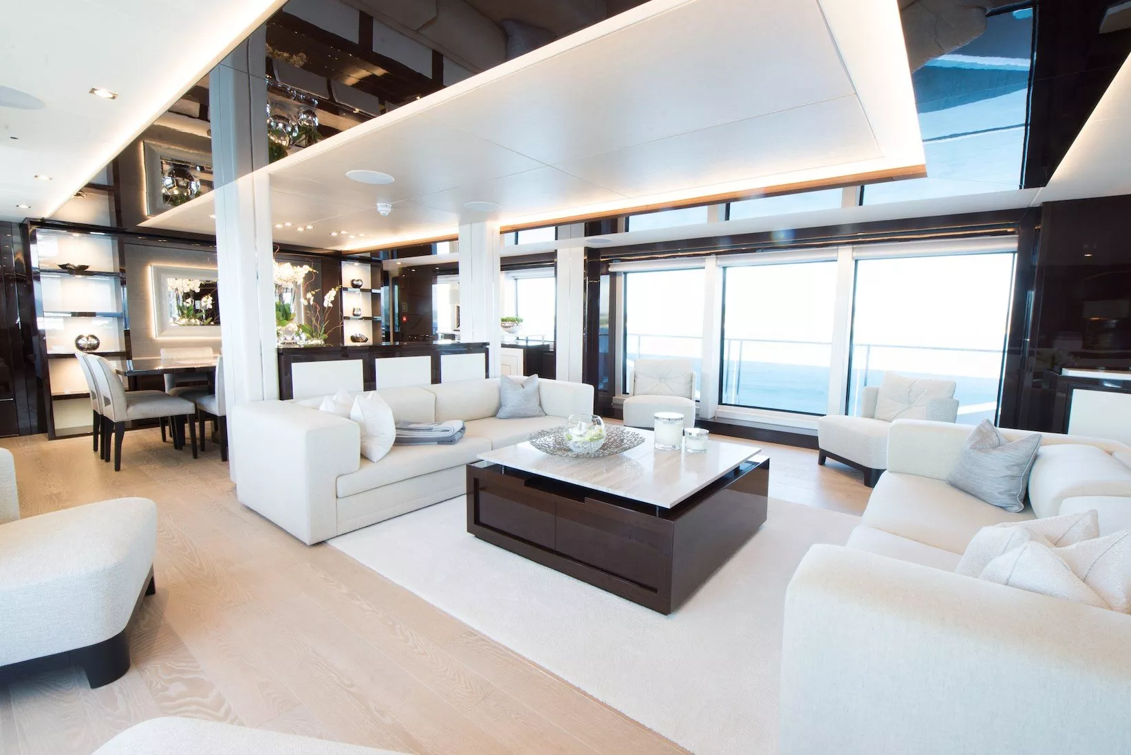 https://dev-api.arconyachts.com/storage/media/23642/conversions/701_6683947461-optimize.webp