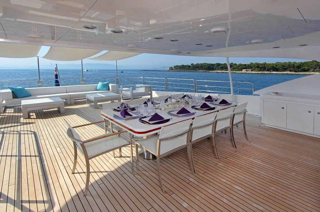 https://dev-api.arconyachts.com/storage/media/23748/conversions/497_1720643548-optimize.webp