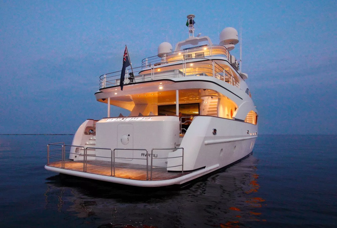 https://dev-api.arconyachts.com/storage/media/23767/conversions/497_9977806320-optimize.webp