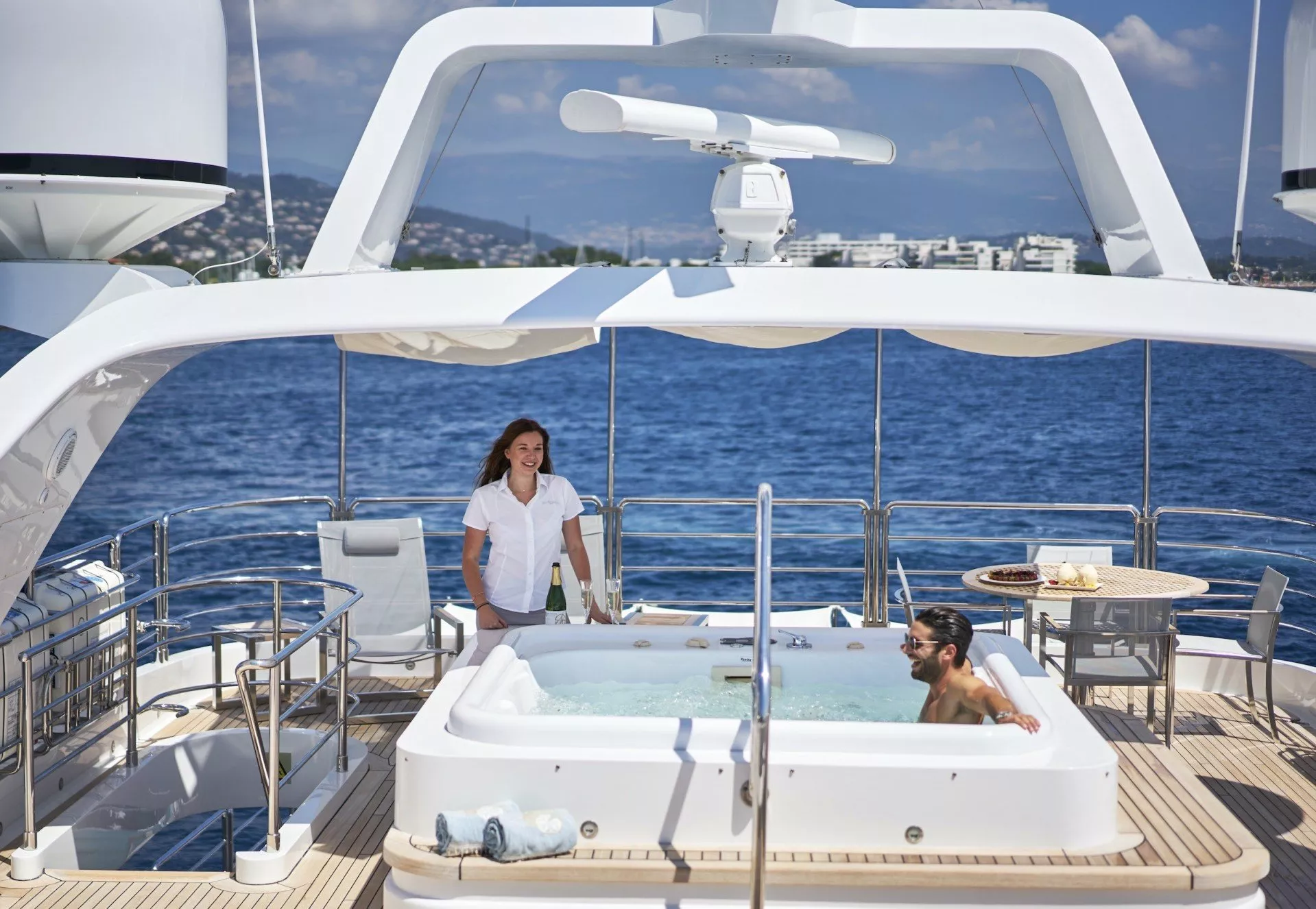 https://dev-api.arconyachts.com/storage/media/23776/conversions/497_9259017547-optimize.webp