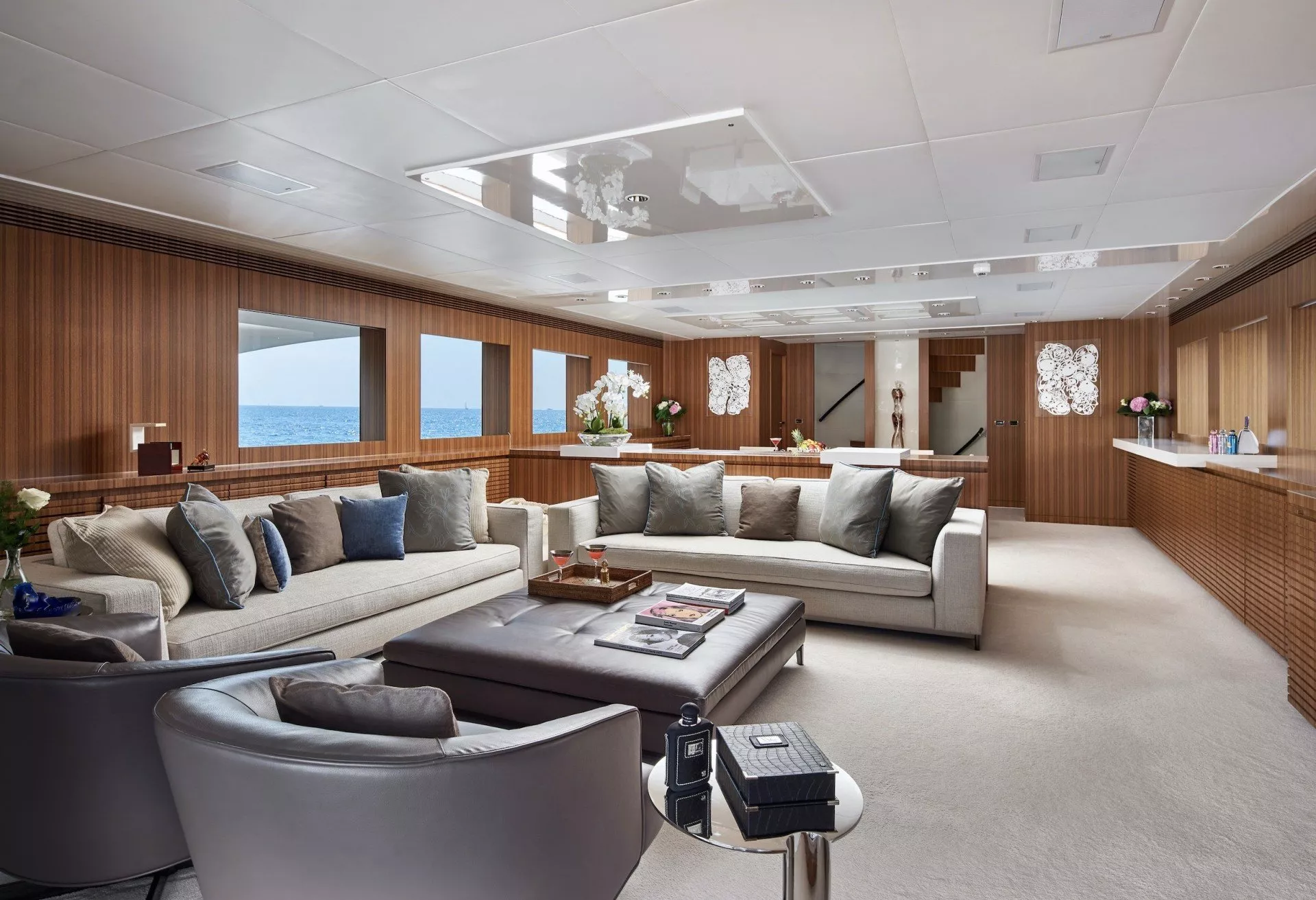 https://dev-api.arconyachts.com/storage/media/23777/conversions/497_5427811664-optimize.webp
