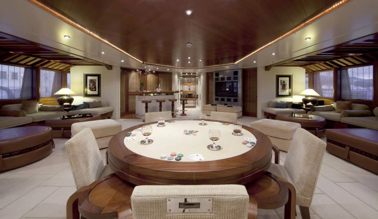 https://dev-api.arconyachts.com/storage/media/23835/conversions/697_3088886214-optimize.webp