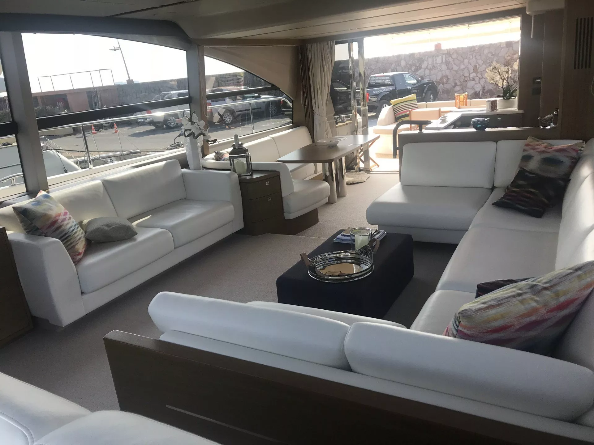 https://dev-api.arconyachts.com/storage/media/23853/conversions/696_0325616274-optimize.webp