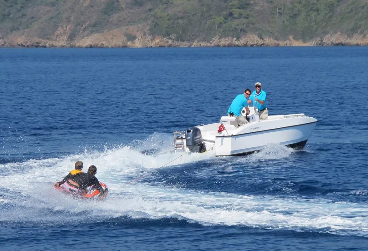 https://dev-api.arconyachts.com/storage/media/23891/conversions/695_2544474626-optimize.webp