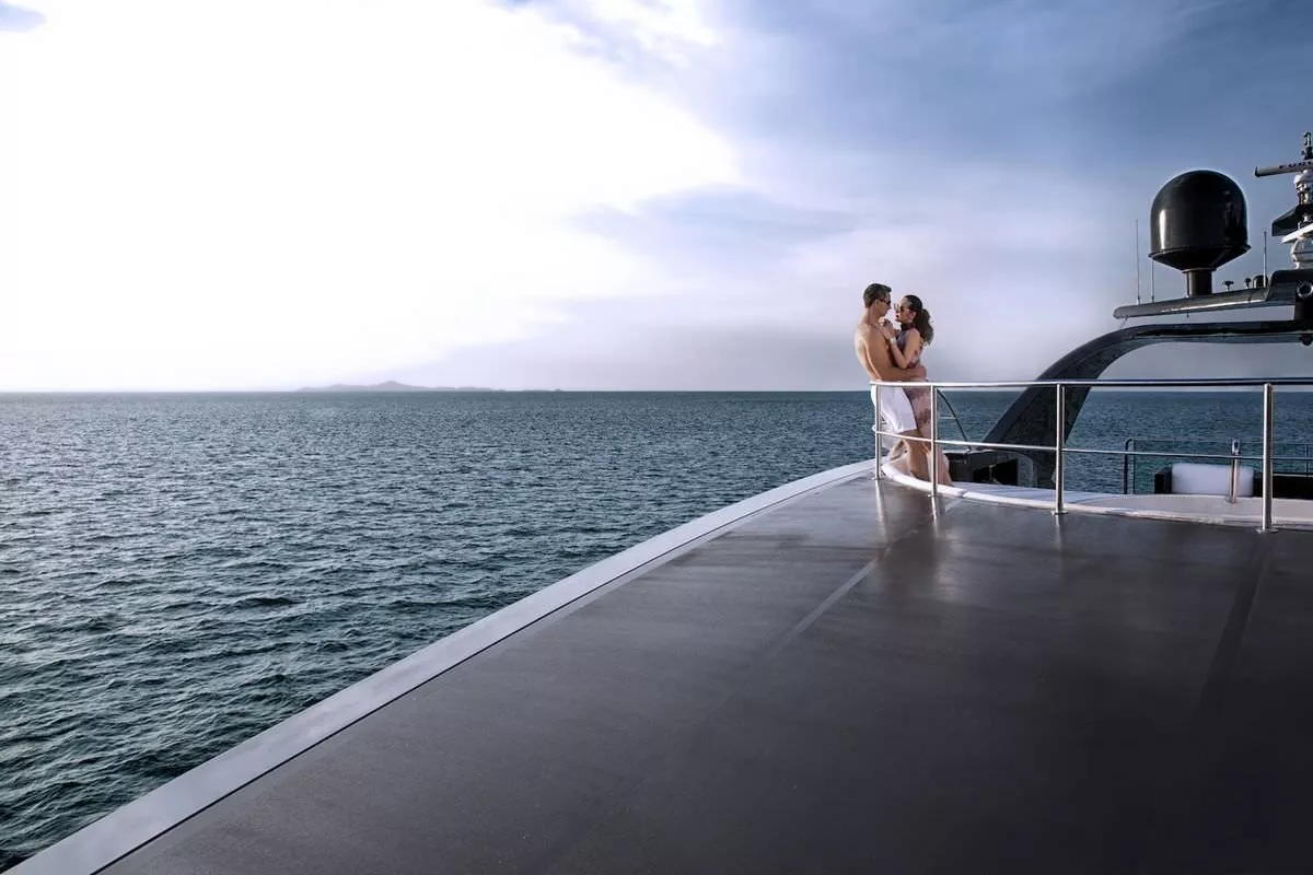 https://dev-api.arconyachts.com/storage/media/24161/conversions/684_5624283750-optimize.webp