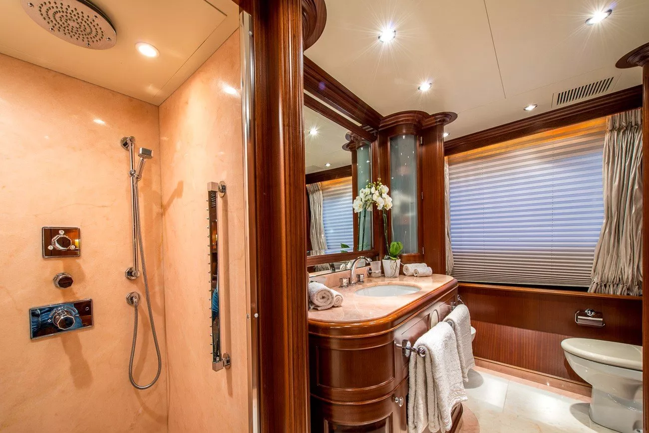 https://dev-api.arconyachts.com/storage/media/24495/conversions/536_8743262077-optimize.webp