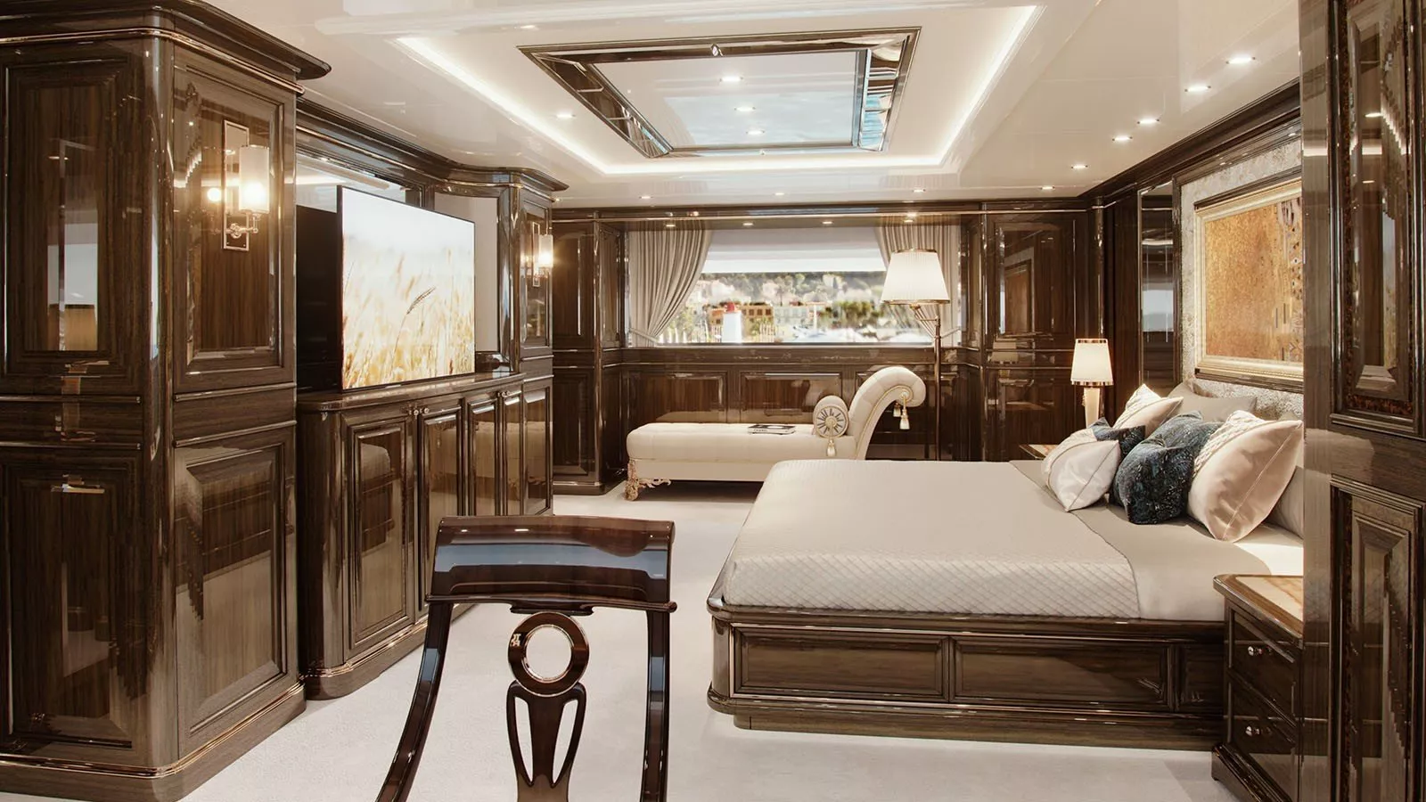 https://dev-api.arconyachts.com/storage/media/24536/conversions/671_9590456846-optimize.webp