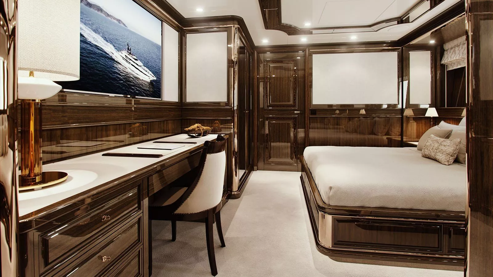 https://dev-api.arconyachts.com/storage/media/24550/conversions/671_0116562722-optimize.webp
