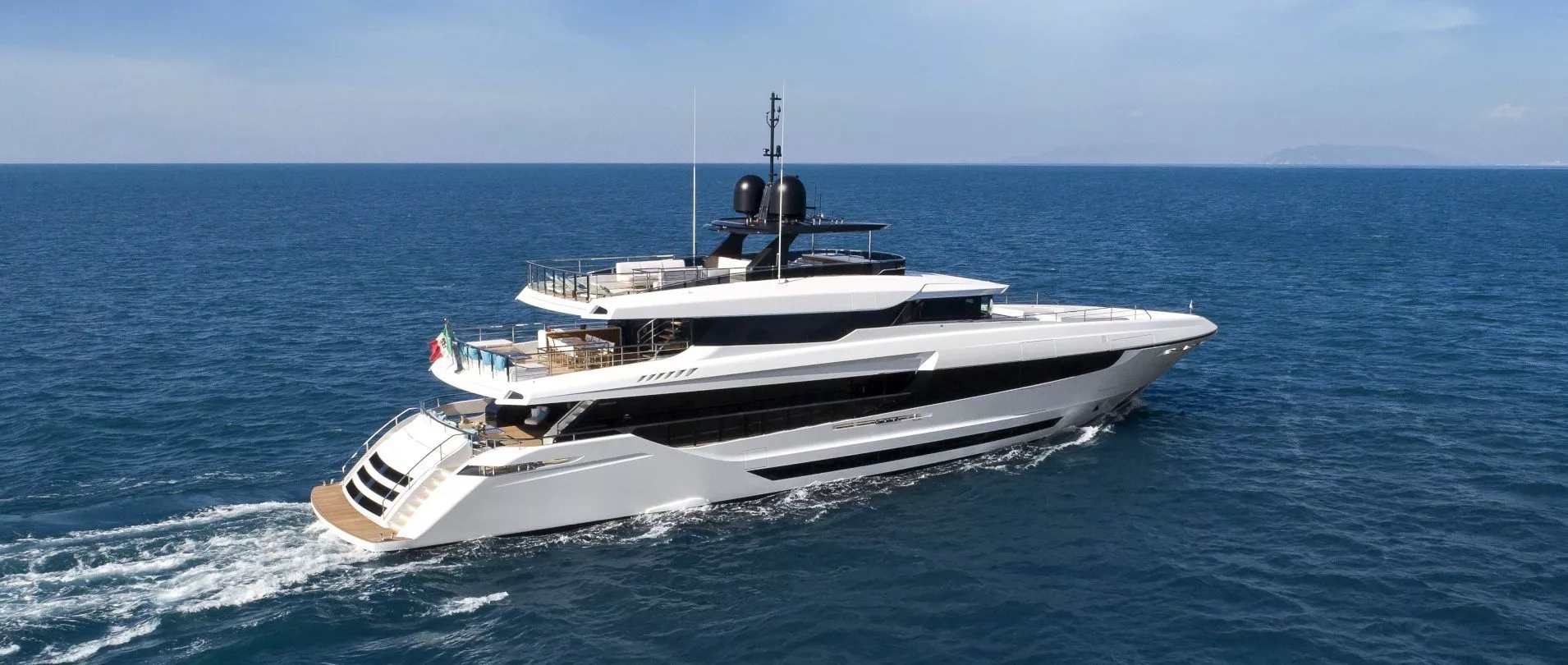 Mangusta Oceano 43m