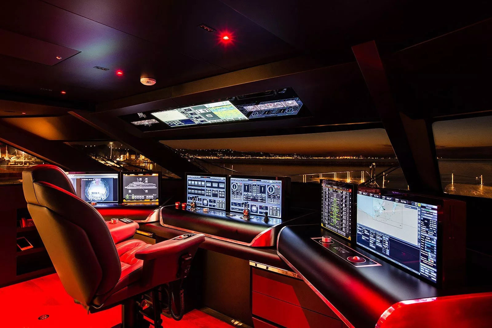 https://dev-api.arconyachts.com/storage/media/24639/conversions/546_4412400228-optimize.webp