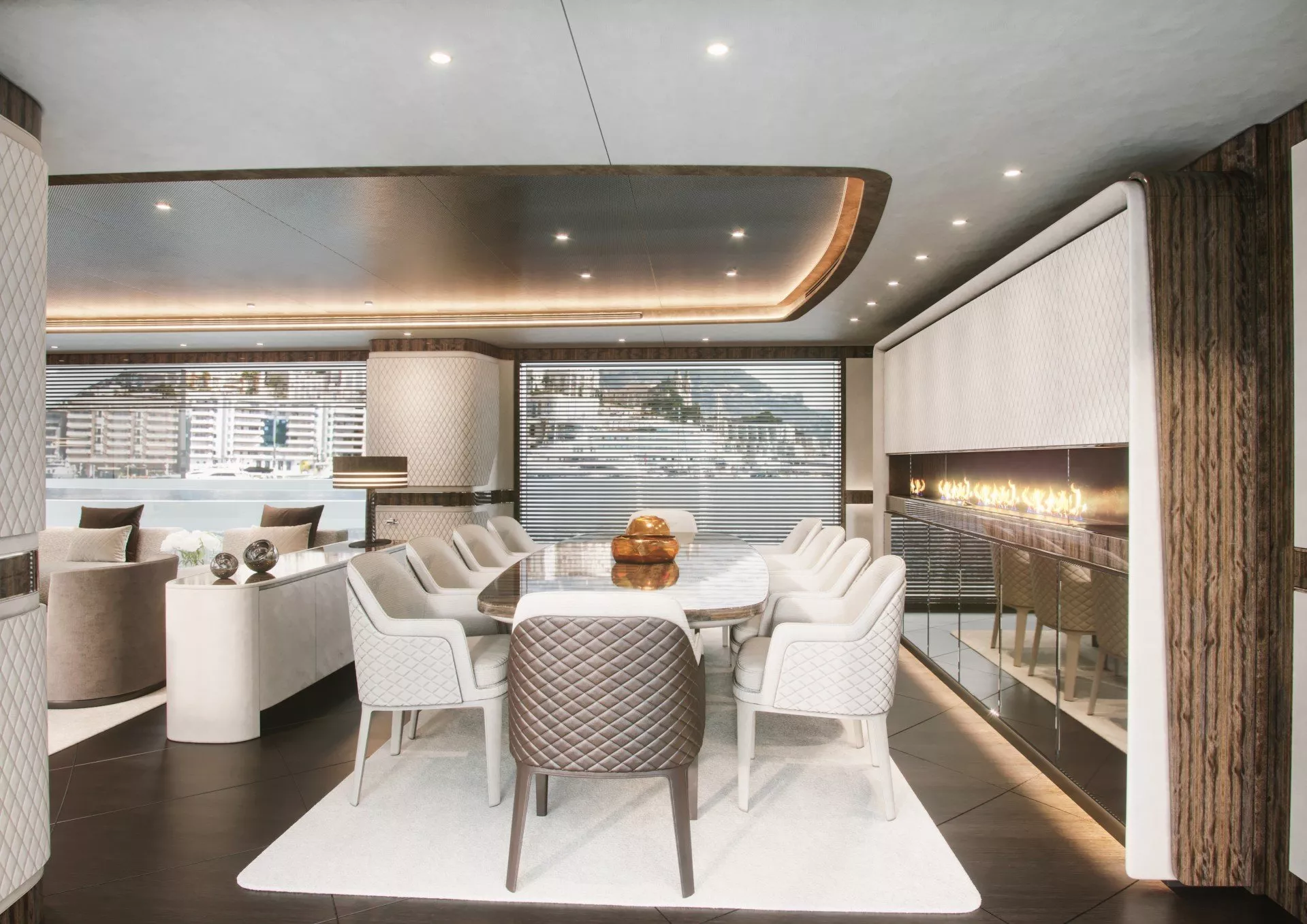 https://dev-api.arconyachts.com/storage/media/24681/conversions/660_3888694911-optimize.webp
