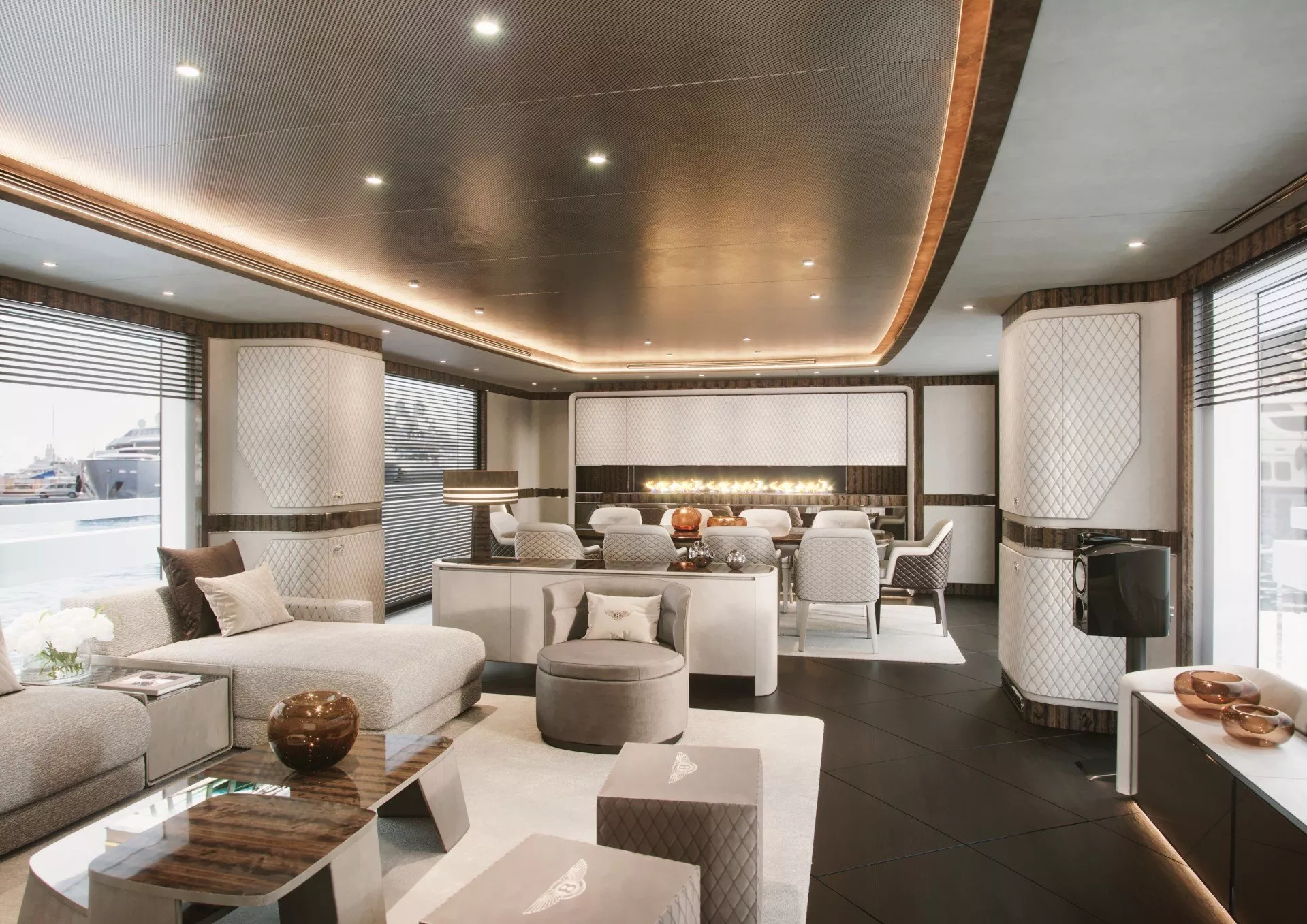 https://dev-api.arconyachts.com/storage/media/24697/conversions/659_6073722188-optimize.webp