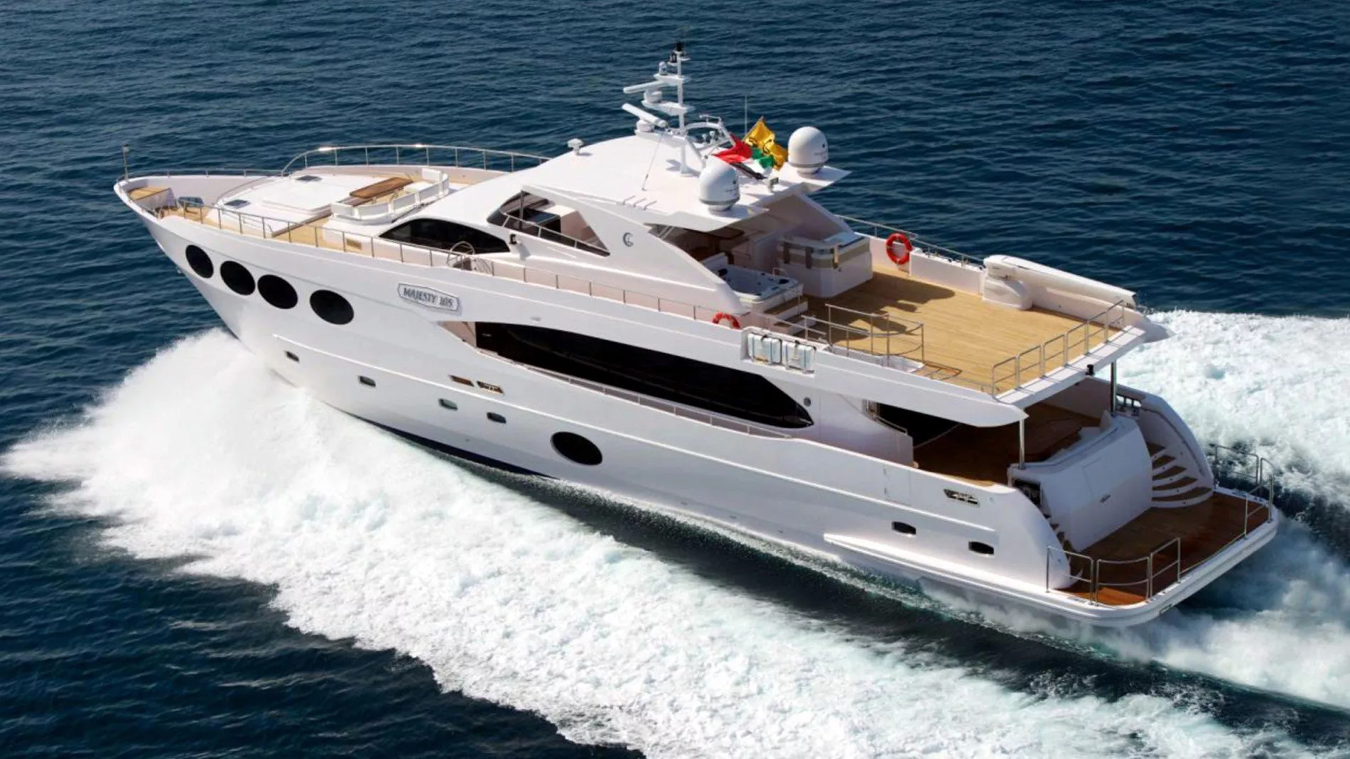 Gulf Craft MAJESTY 105